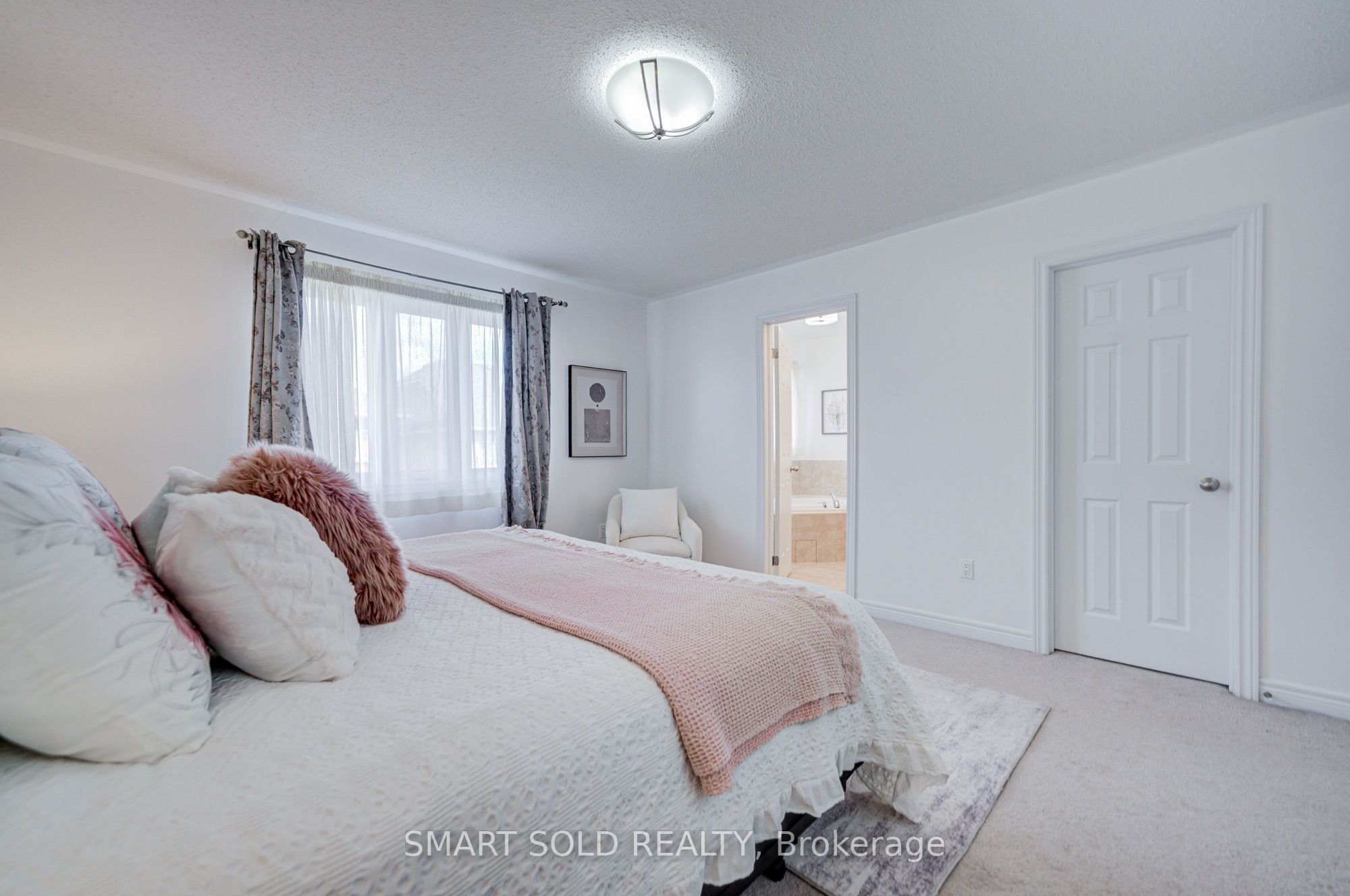 3 Chao Crescent Property Photo 31