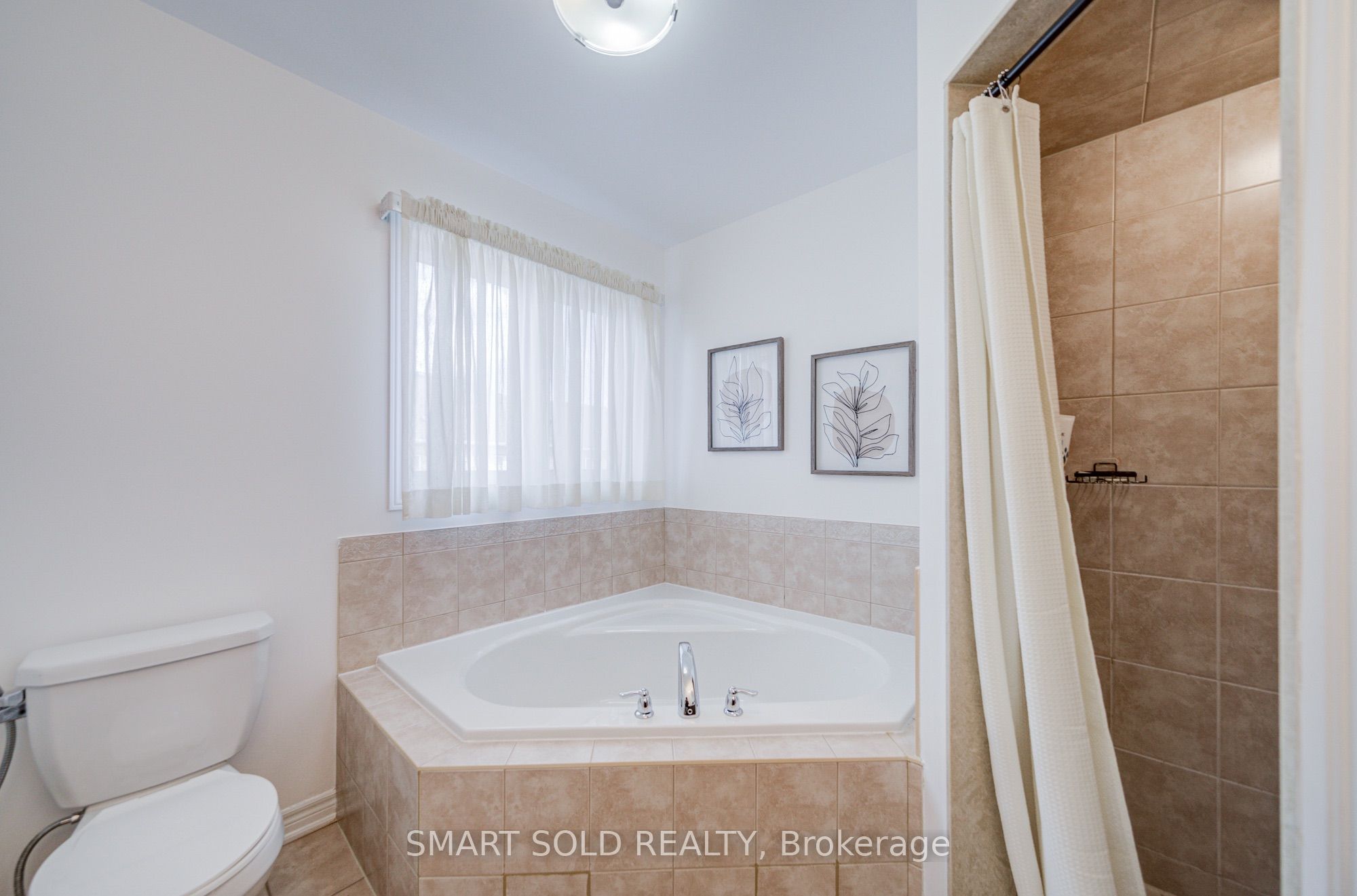 3 Chao Crescent Property Photo 32
