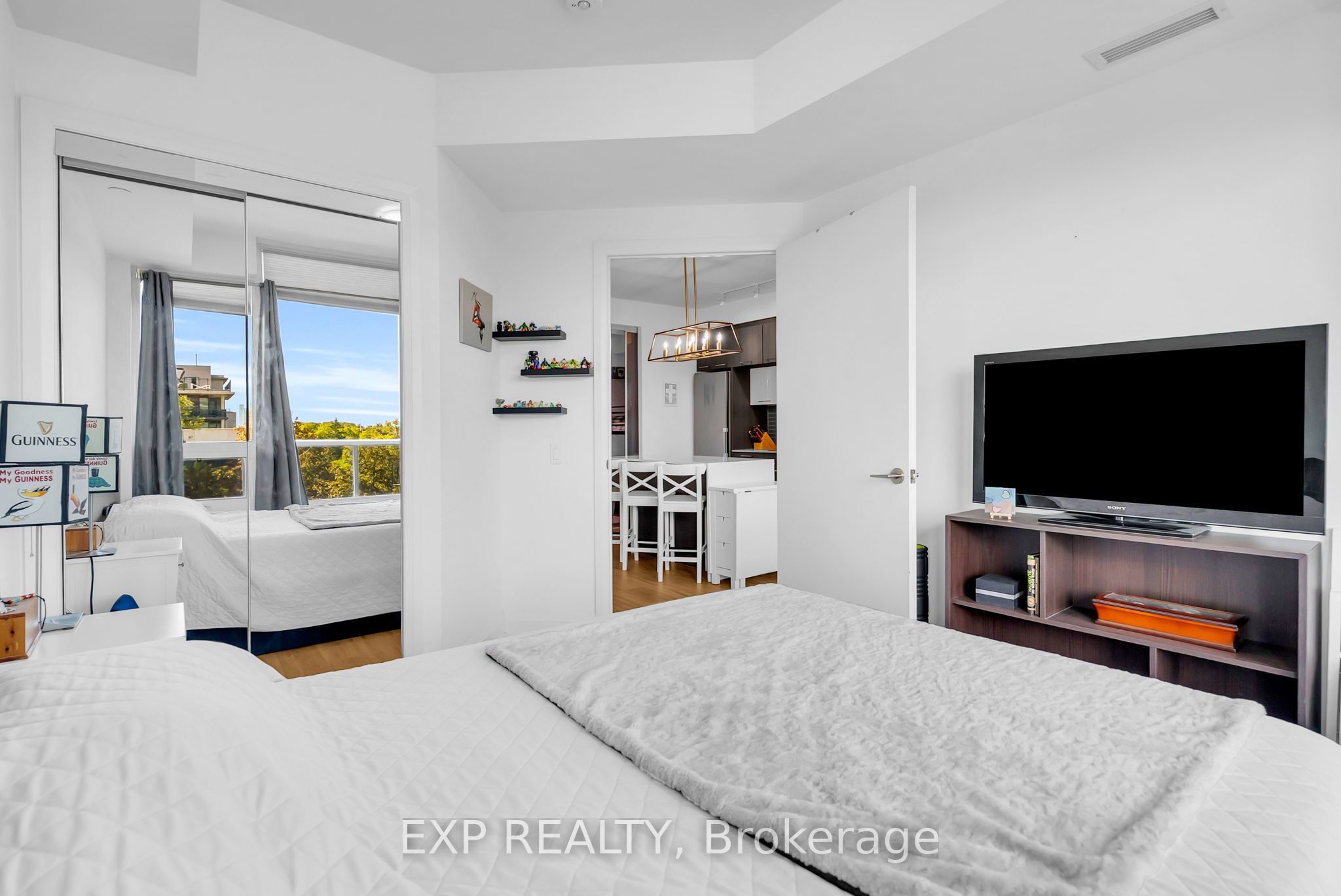 4800 Highway 7 421 Property Photo 24