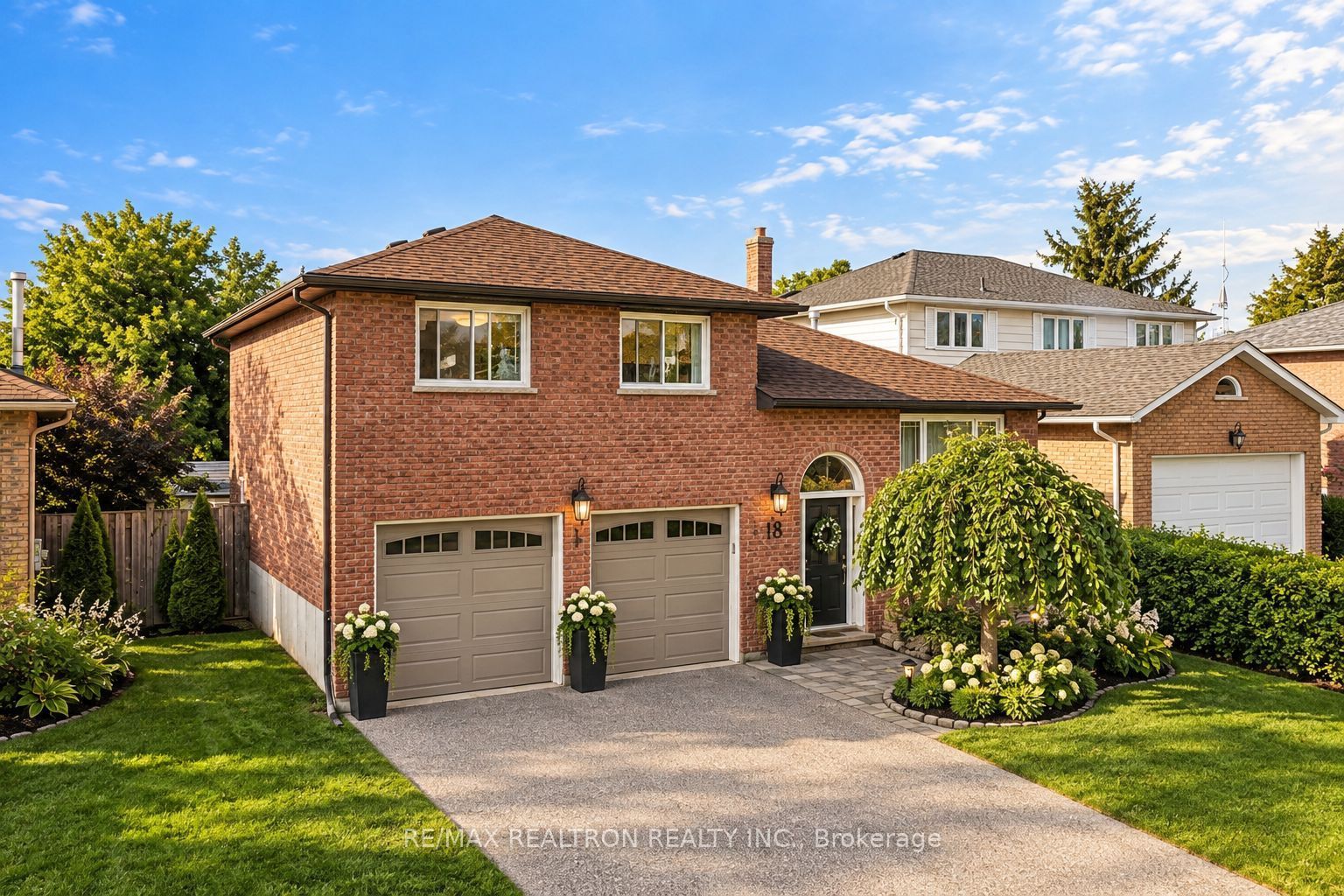 18 Castille Crescent