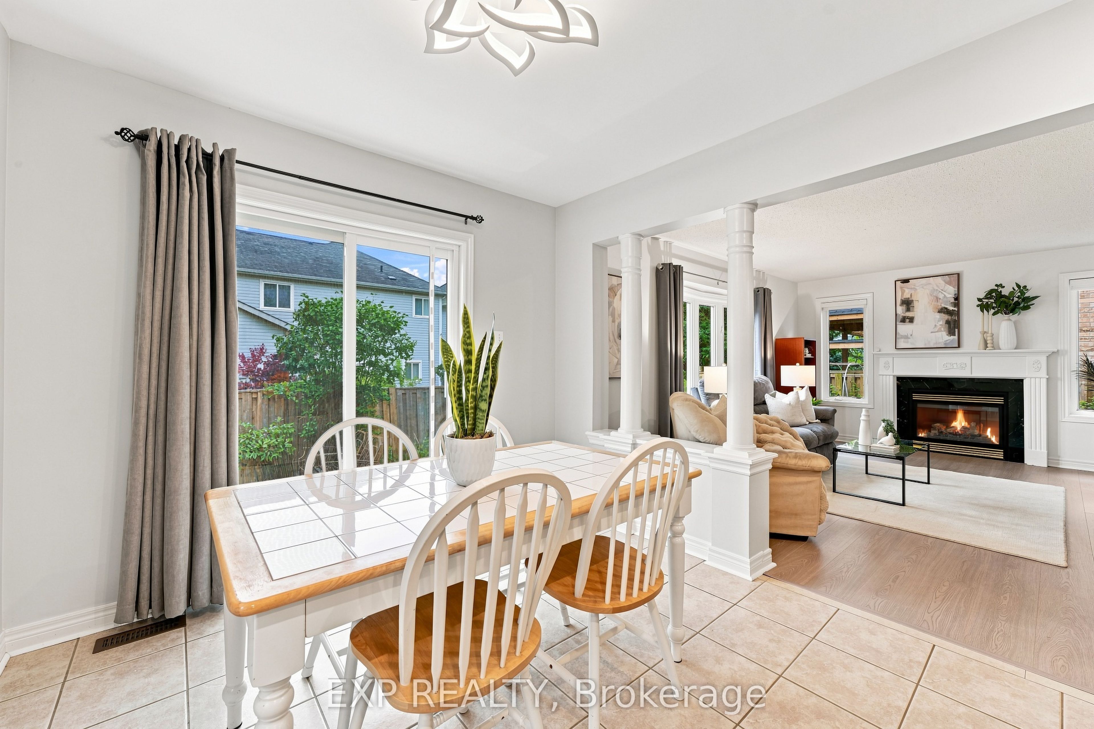 70 Thornlodge Drive Property Photo 11