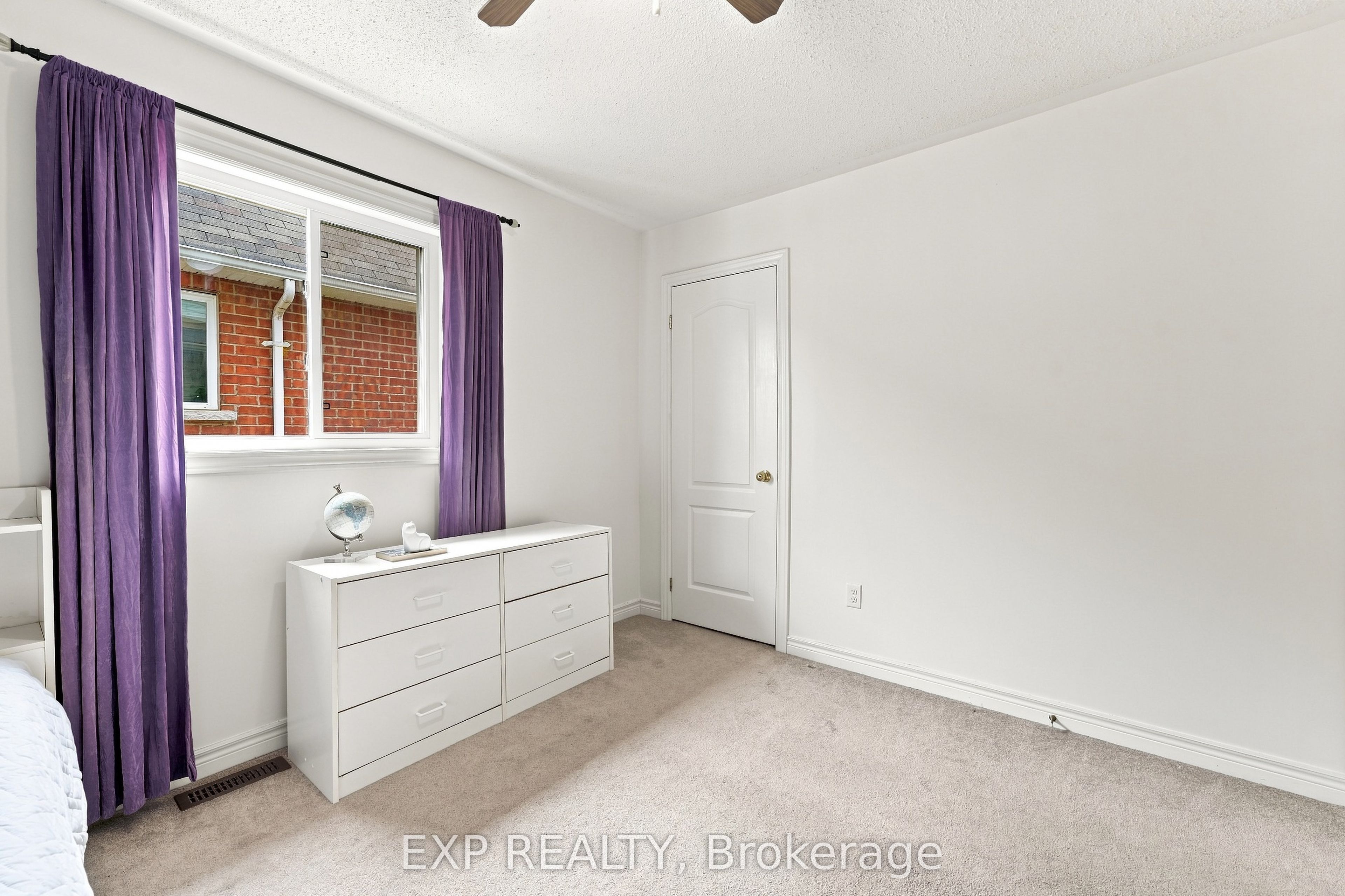 70 Thornlodge Drive Property Photo 23