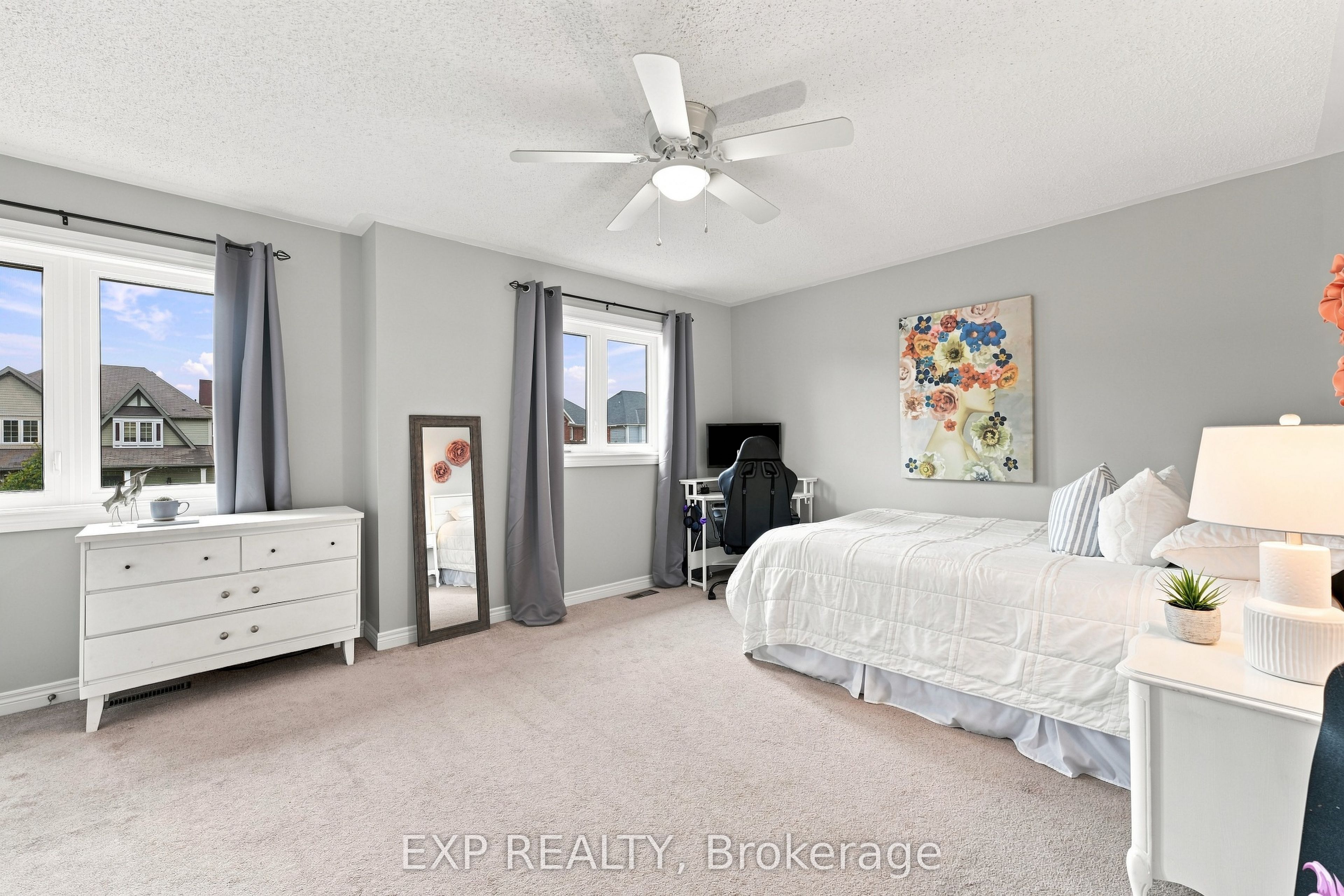 70 Thornlodge Drive Property Photo 24