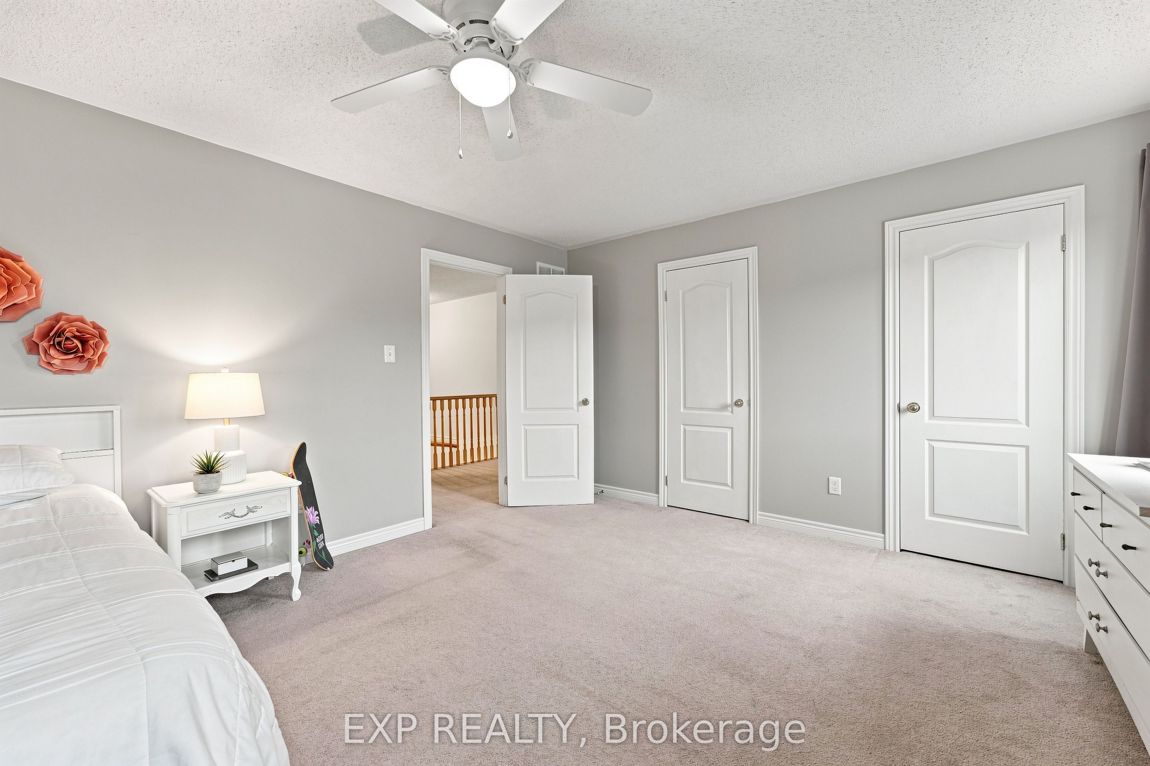 70 Thornlodge Drive Property Photo 25