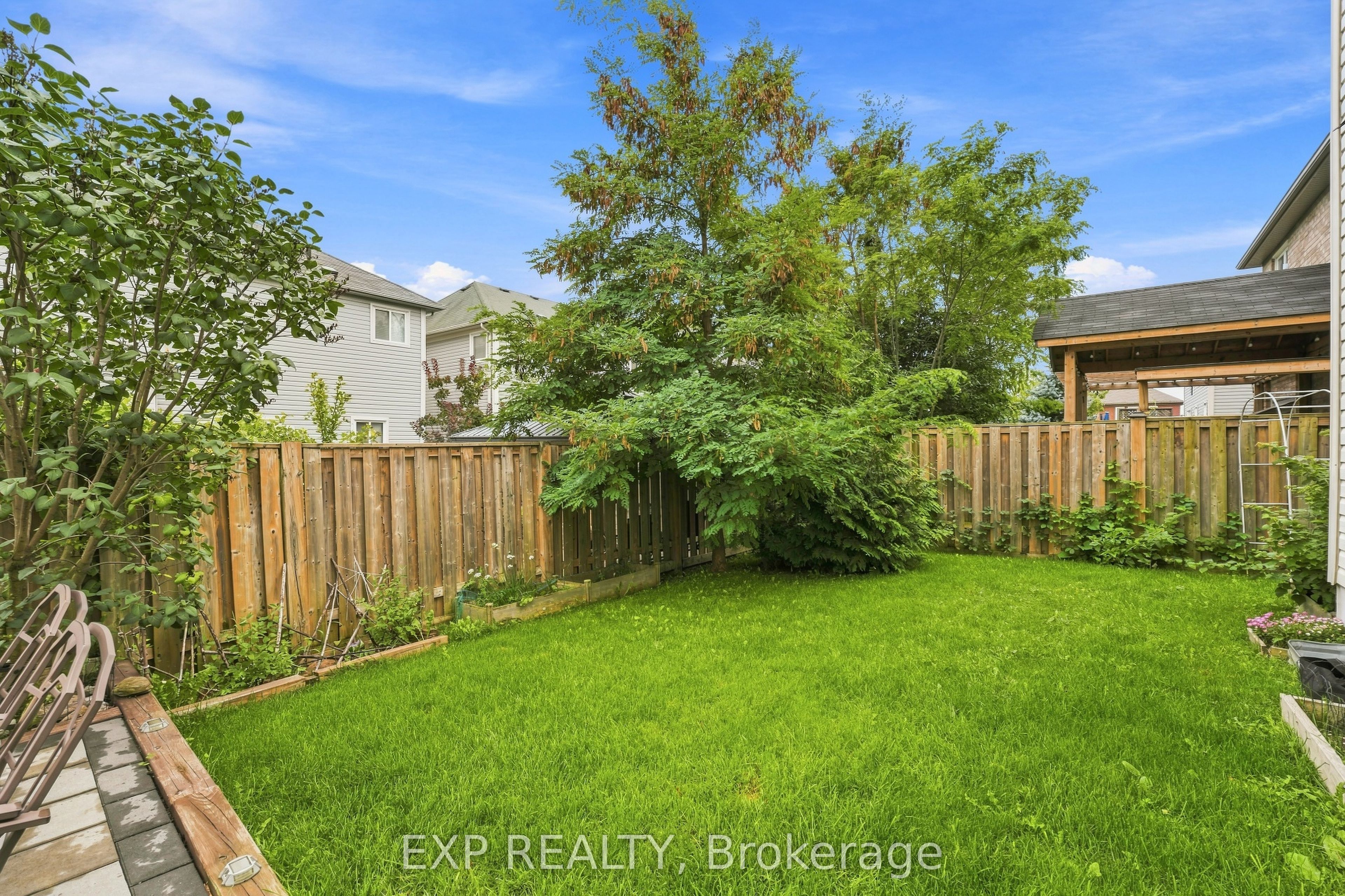 70 Thornlodge Drive Property Photo 42