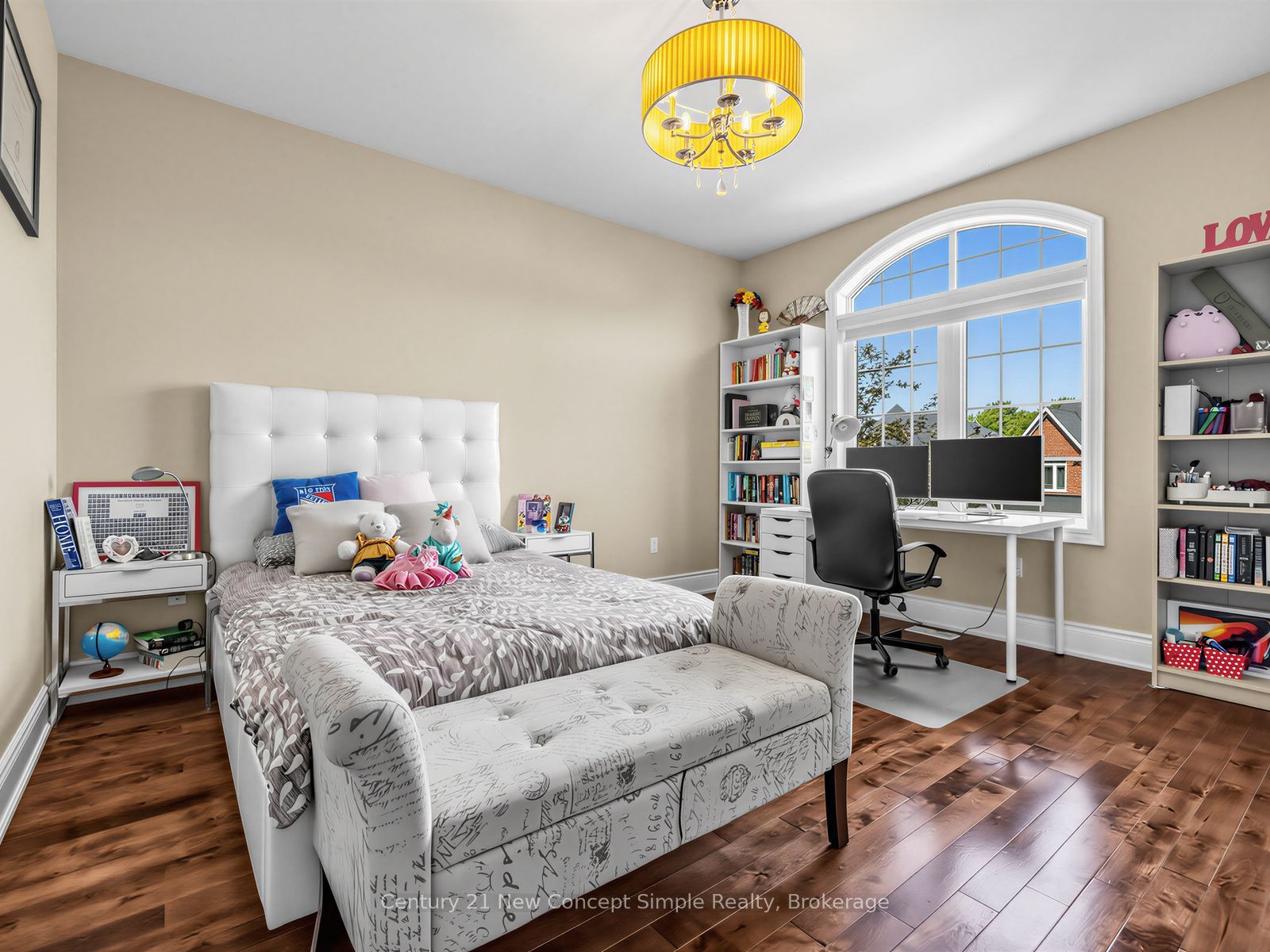 161 Townsgate Drive Property Photo 24