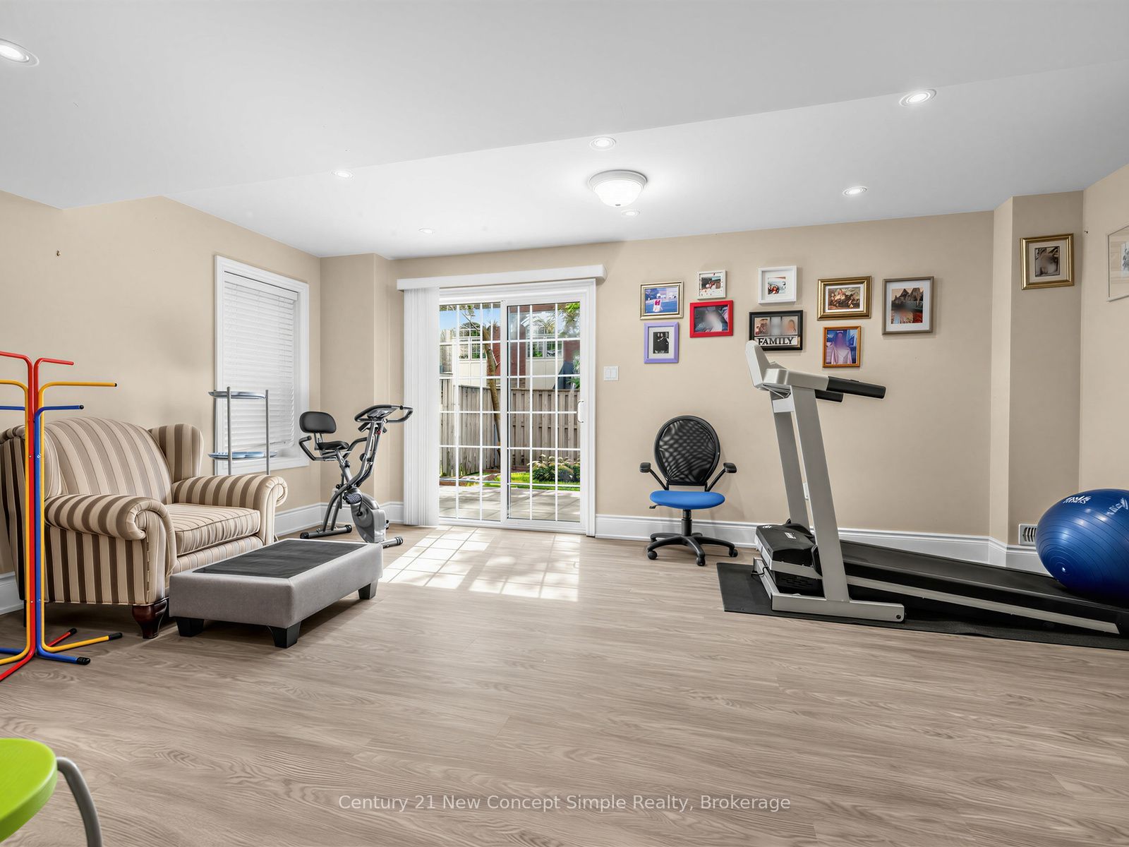 161 Townsgate Drive Property Photo 34