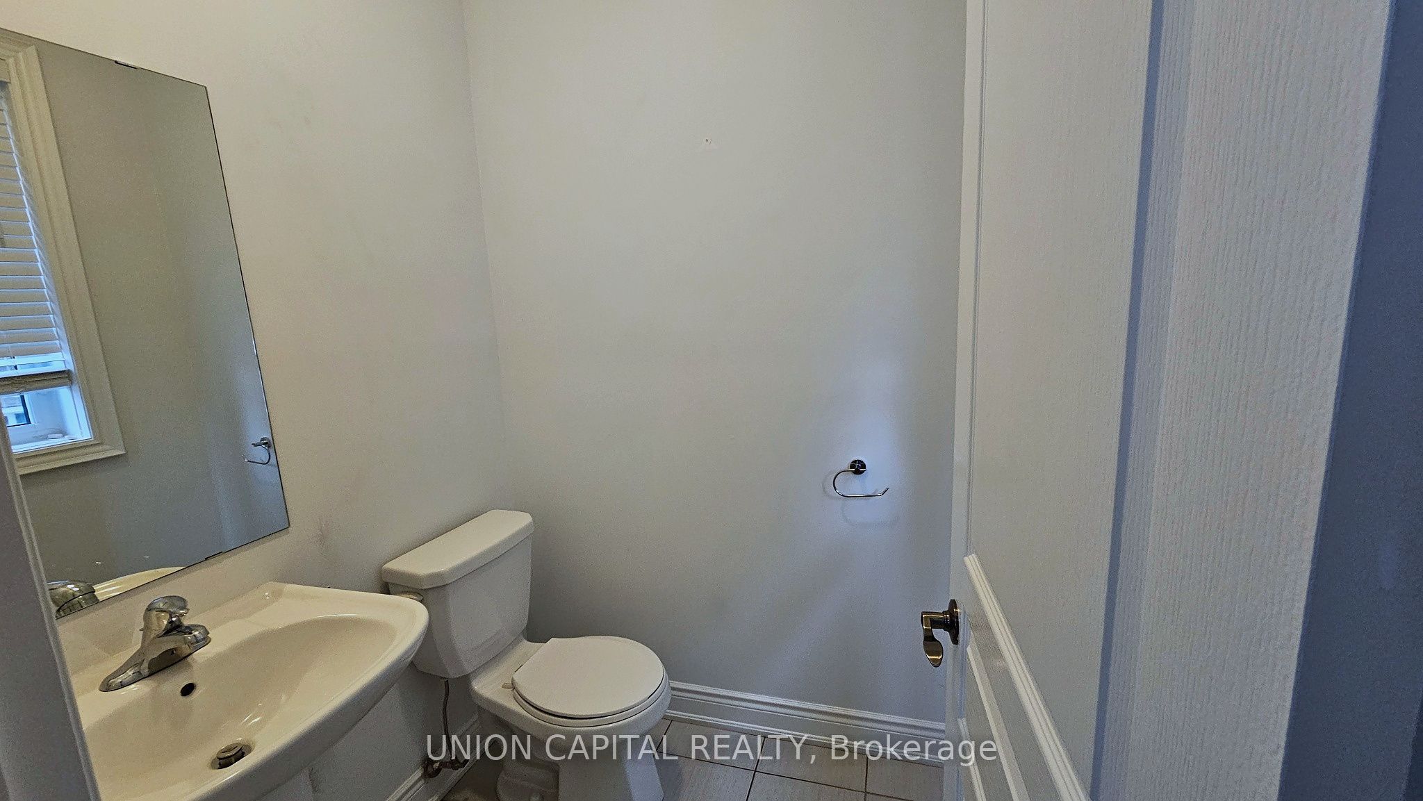 168 Roy Harper Avenue Property Photo 10