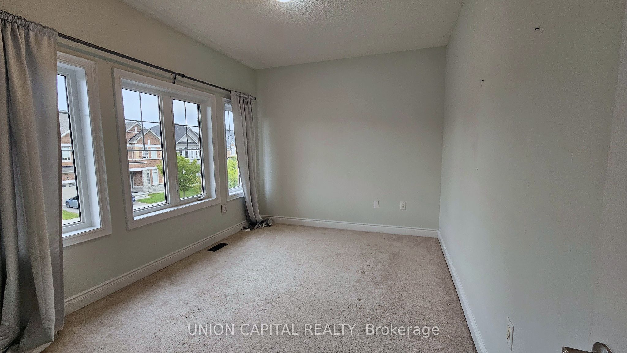168 Roy Harper Avenue Property Photo 11