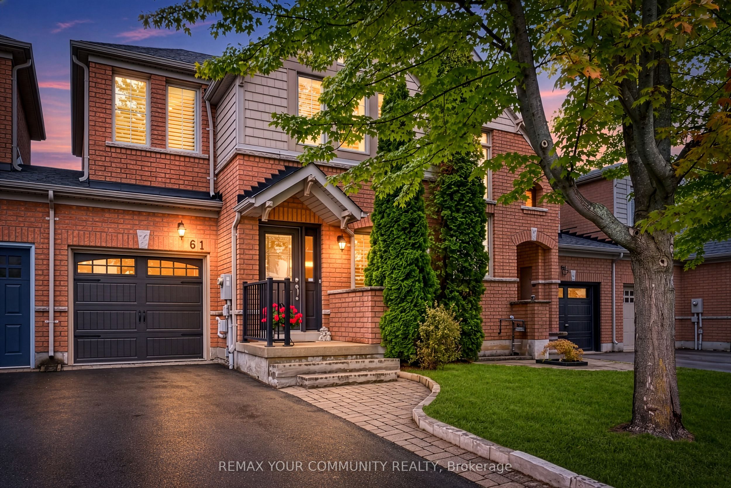 61 Cozens Drive Property Photo 2