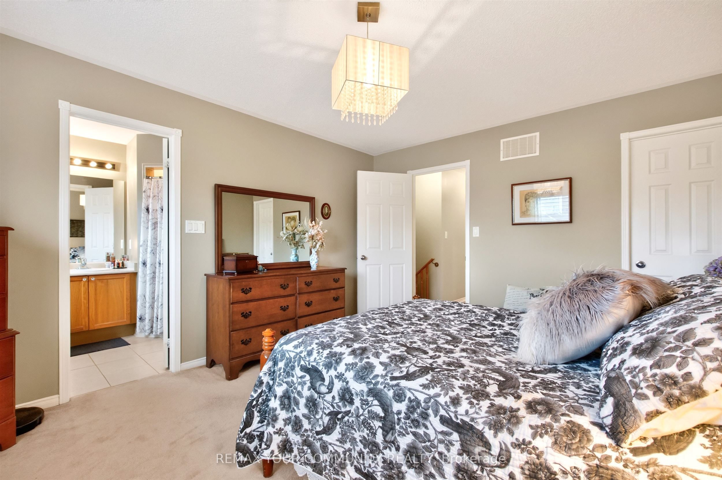 61 Cozens Drive Property Photo 18