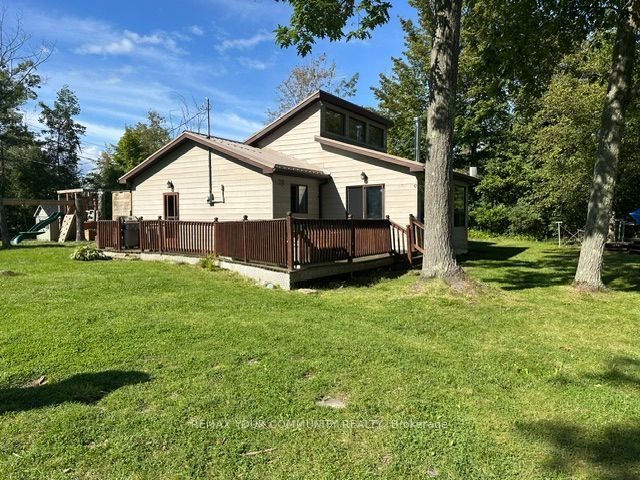20 E Snake Island E Property Photo 3