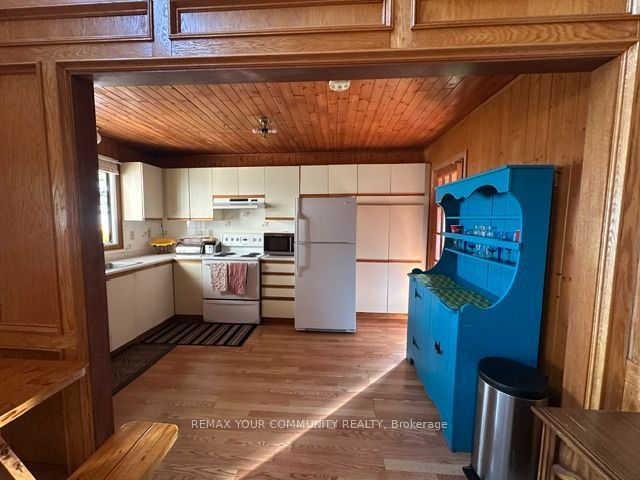 20 E Snake Island E Property Photo 13