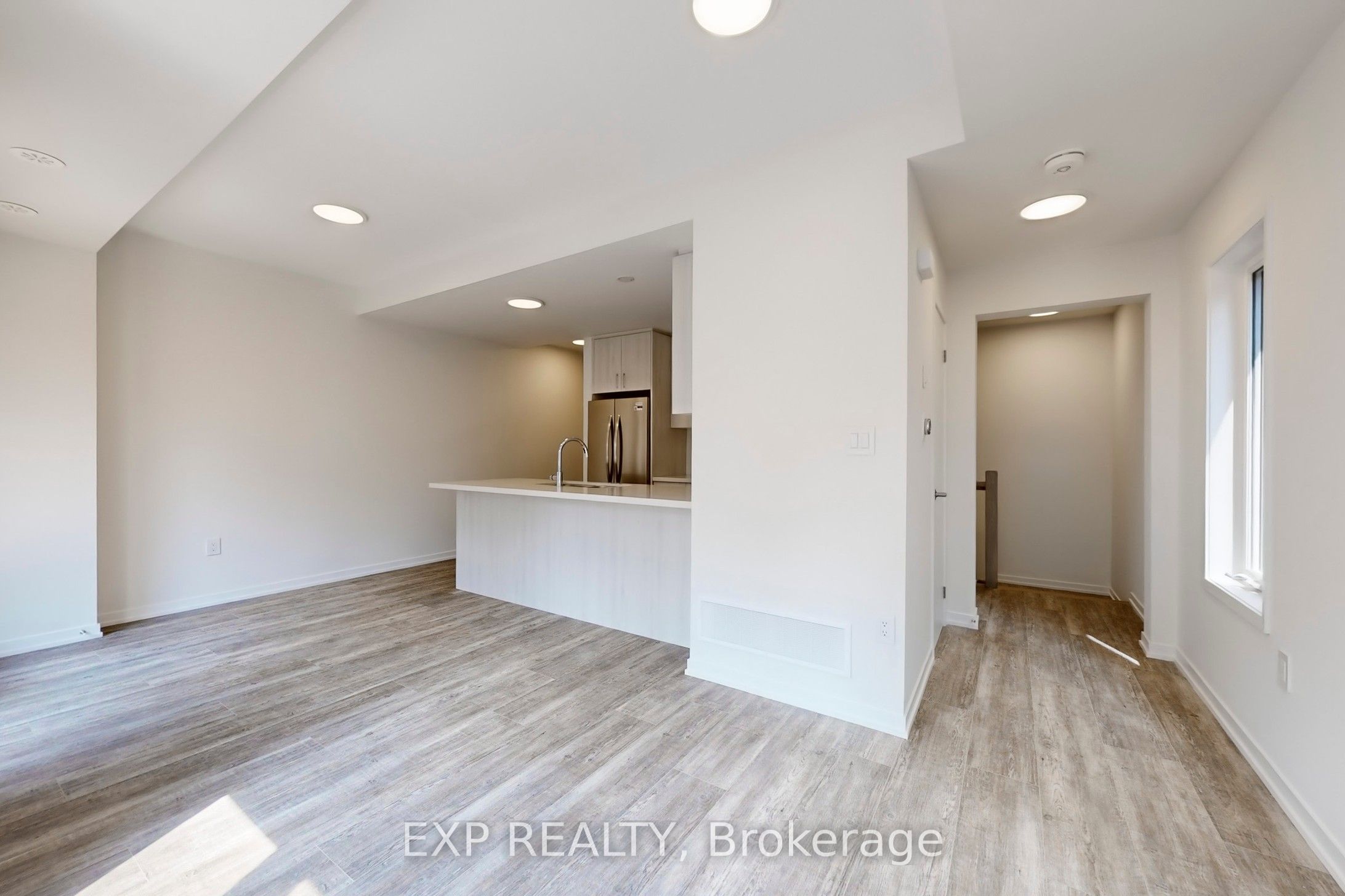 54 Matawin Lane Property Photo 7