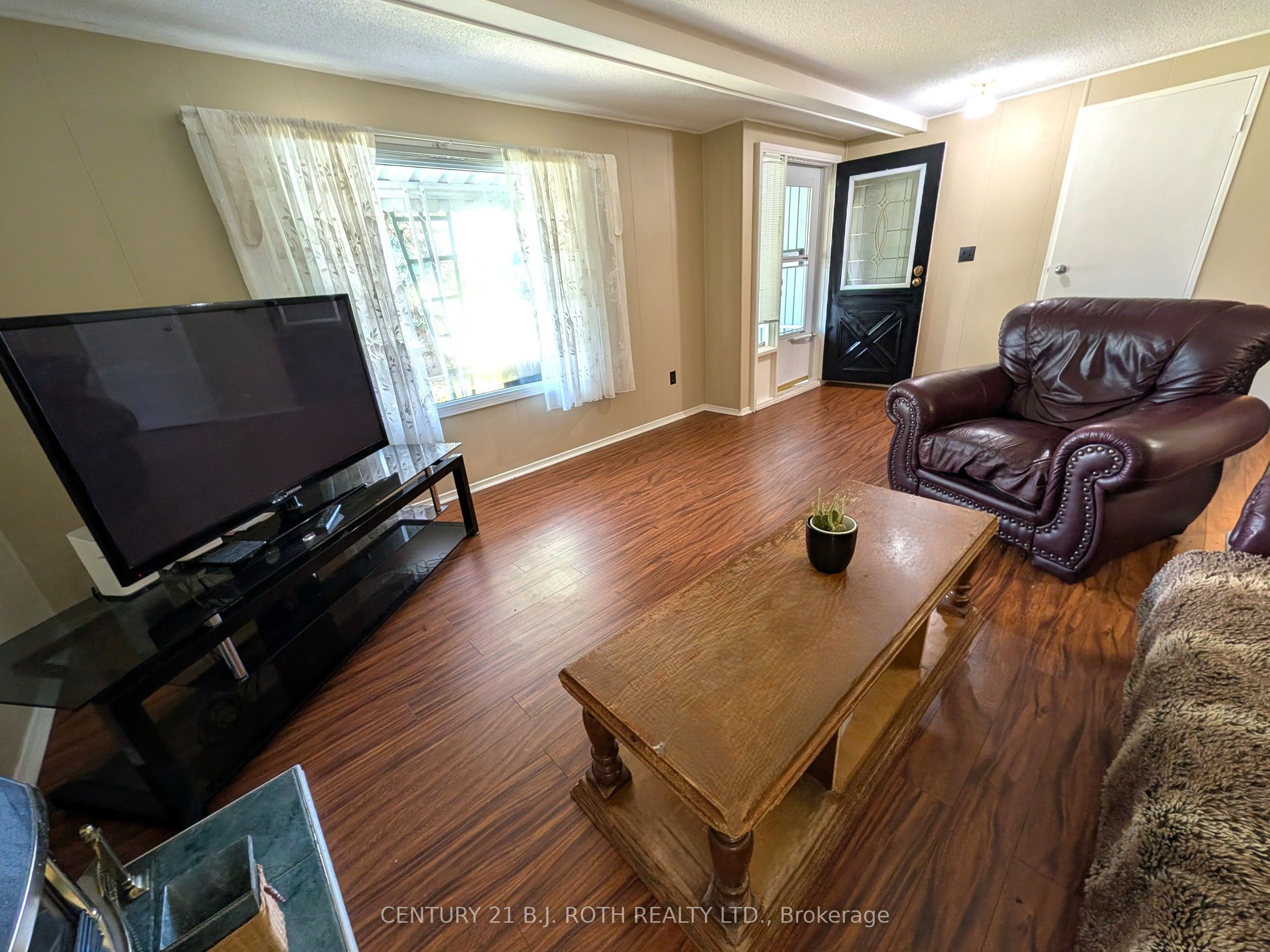 66 Linden Lane Property Photo 9