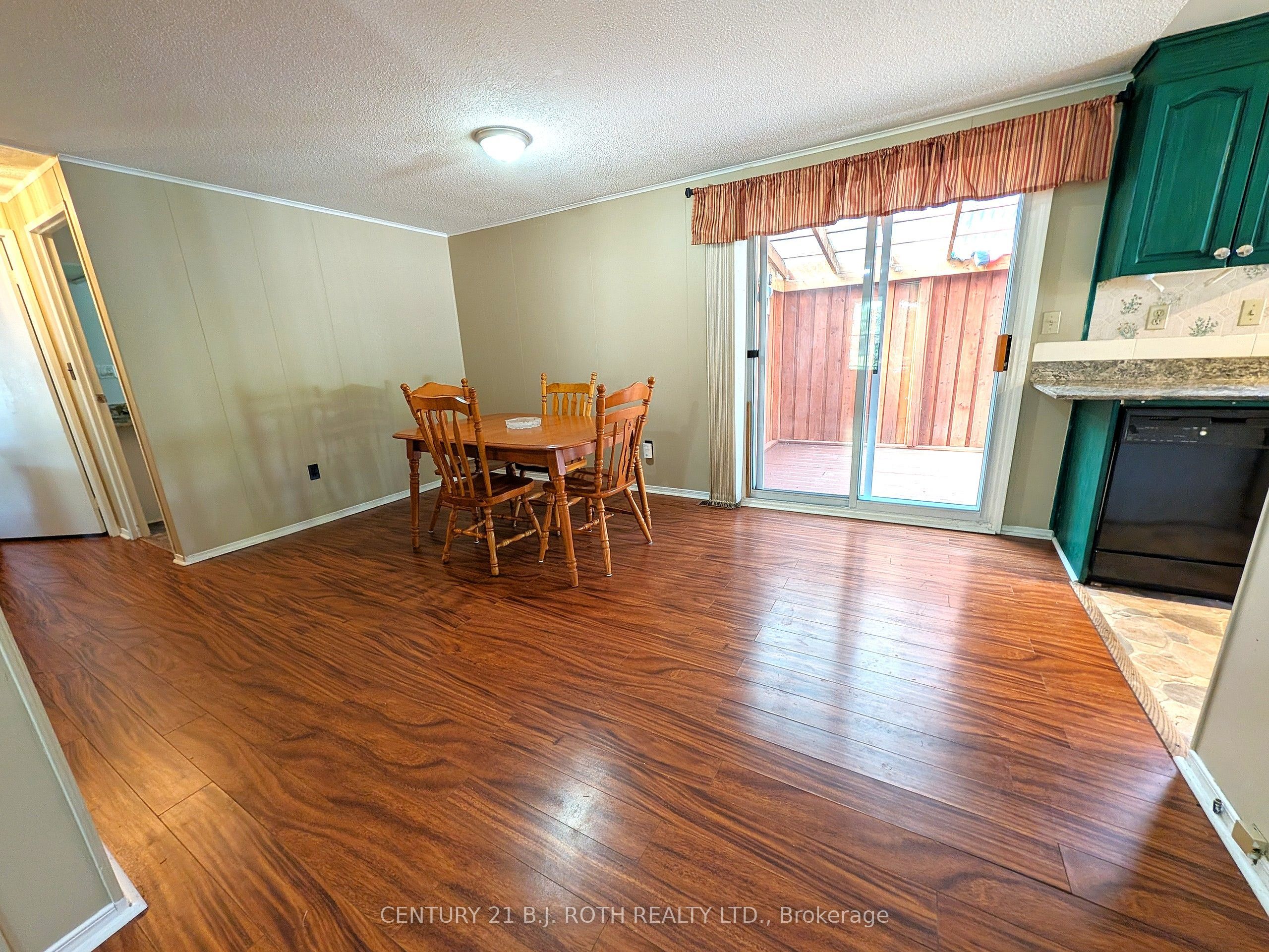 66 Linden Lane Property Photo 12