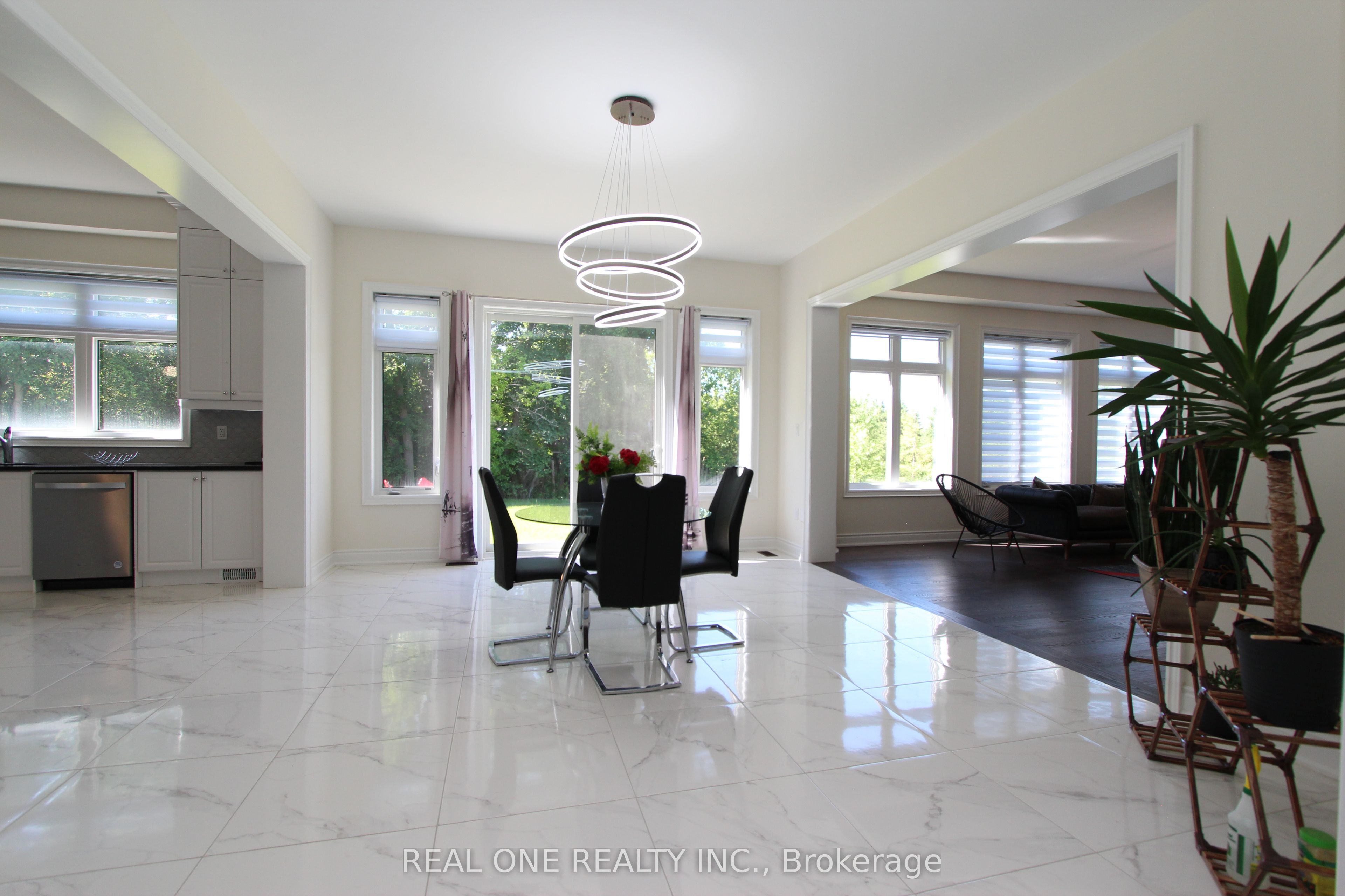 108 Silk Twist Drive Property Photo 7