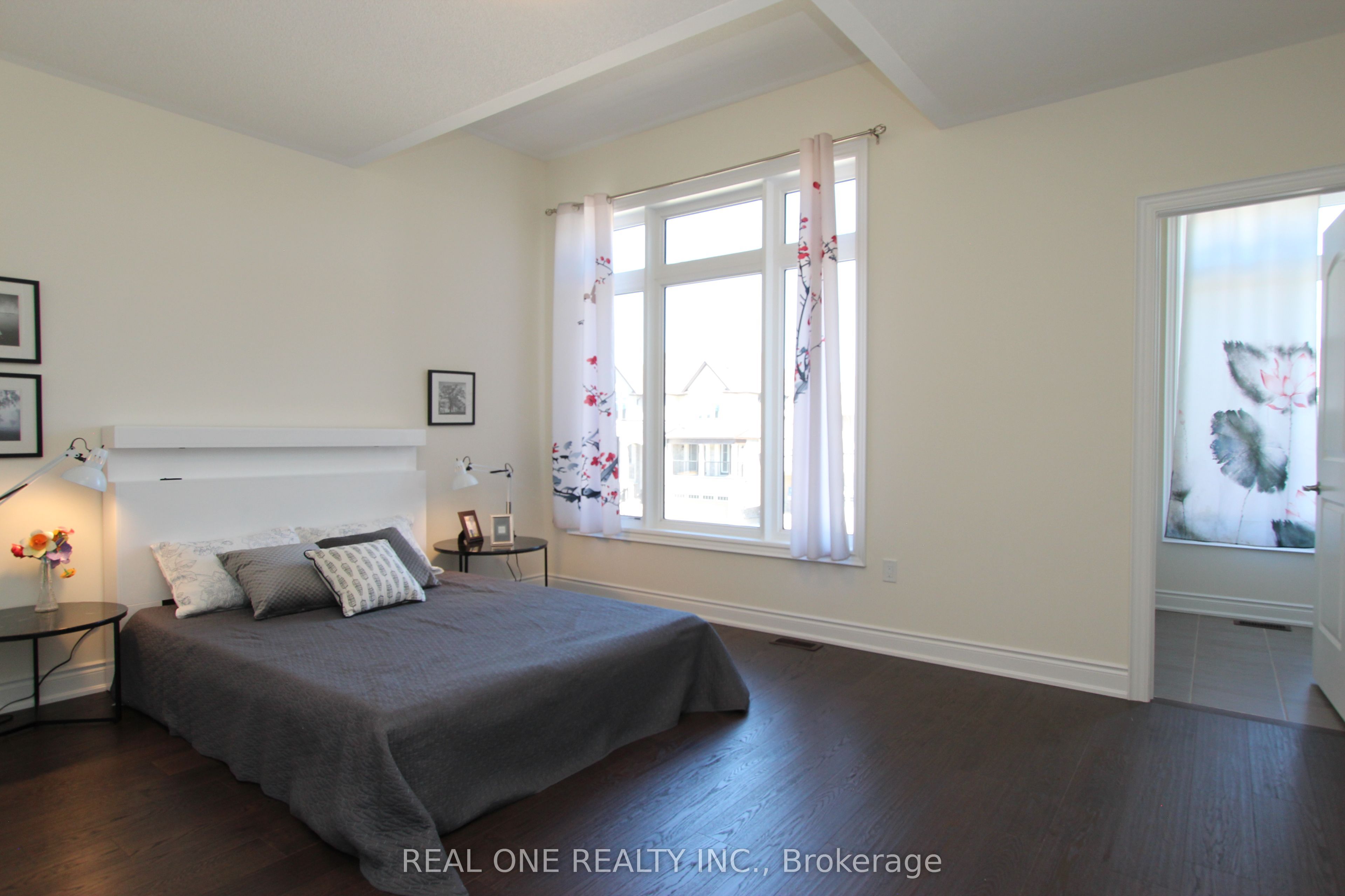 108 Silk Twist Drive Property Photo 31