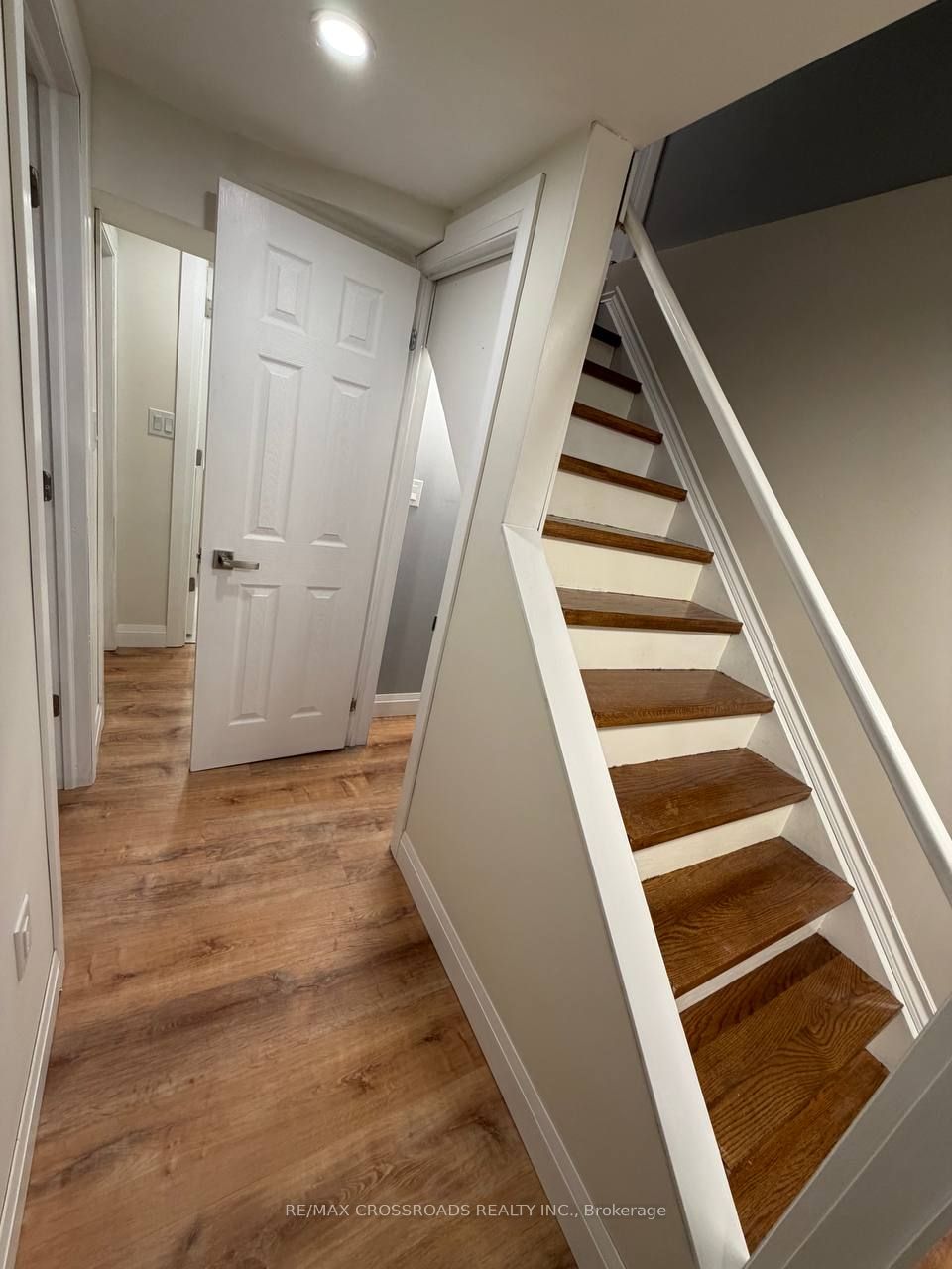 74 Turnbridge Road Lower Property Photo 3