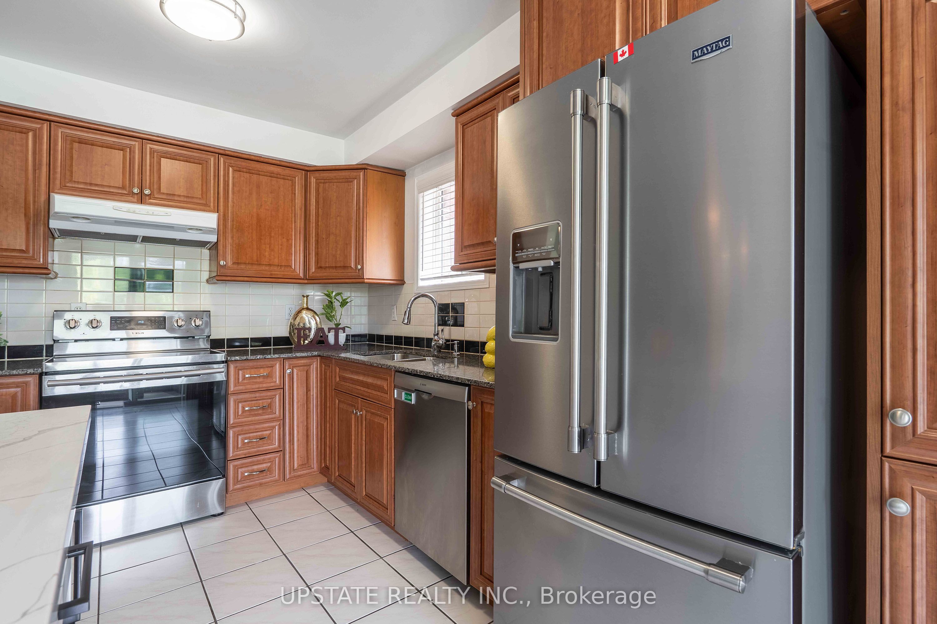 8548 Martin Grove Road Property Photo 8