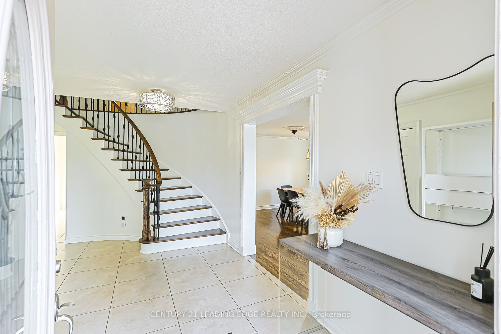21 Mcquaid Court Property Photo 5