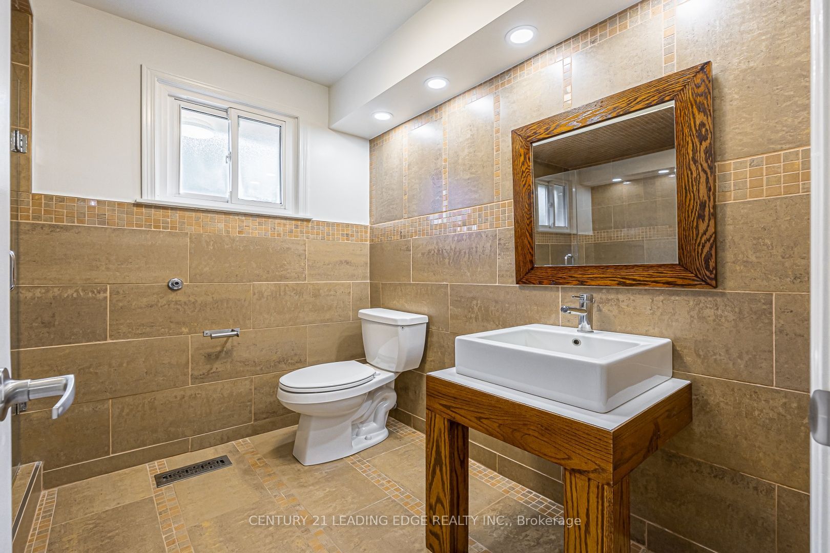 21 Mcquaid Court Property Photo 35