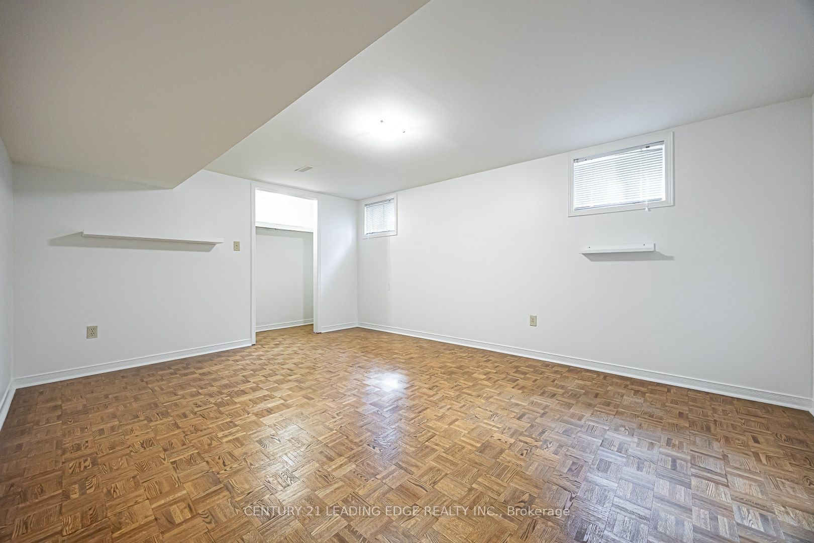 21 Mcquaid Court Property Photo 40
