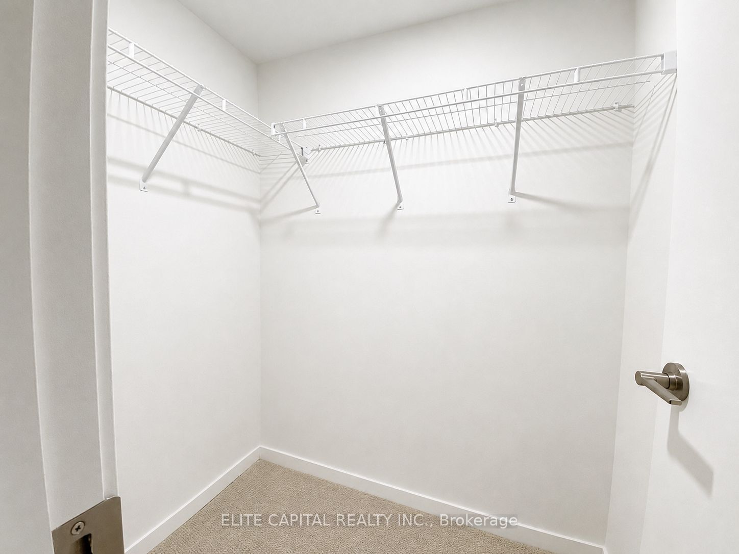 100 Honeycrisp Crescent Th 351 Property Photo 9