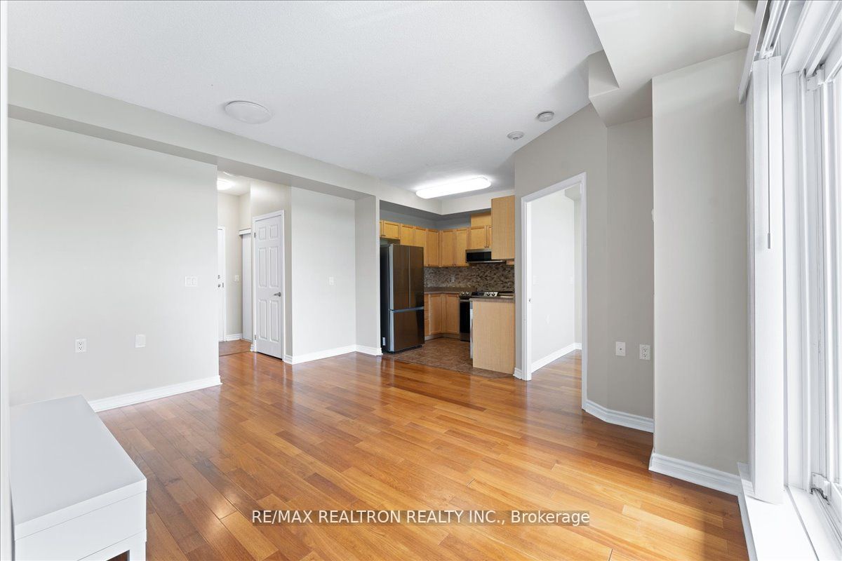 15450 Yonge Street 304 Property Photo 8