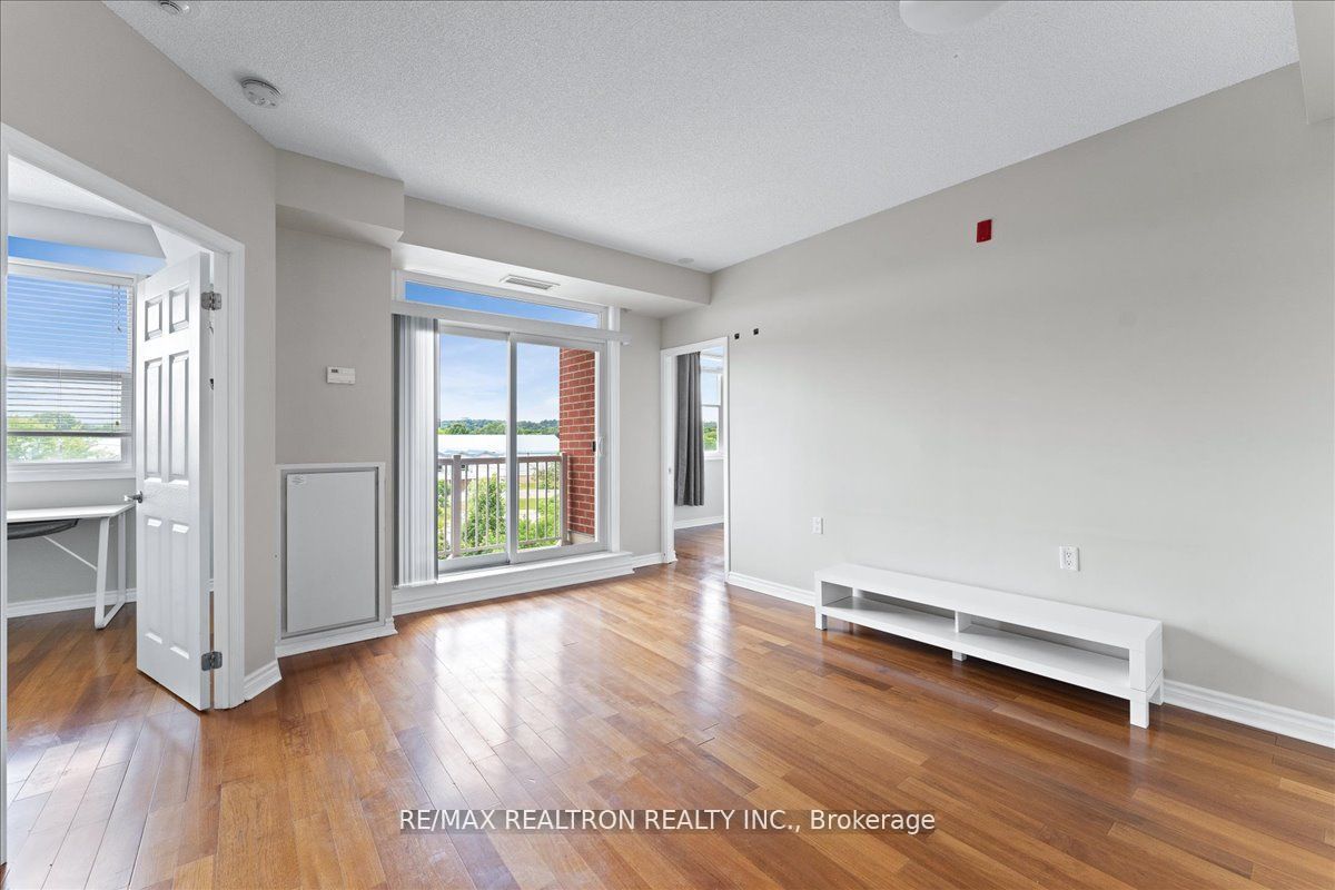 15450 Yonge Street 304 Property Photo 10