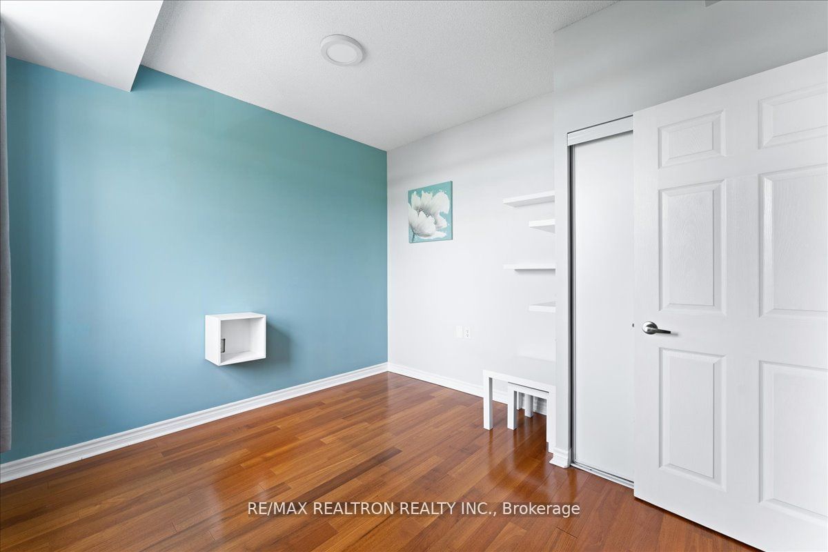 15450 Yonge Street 304 Property Photo 12