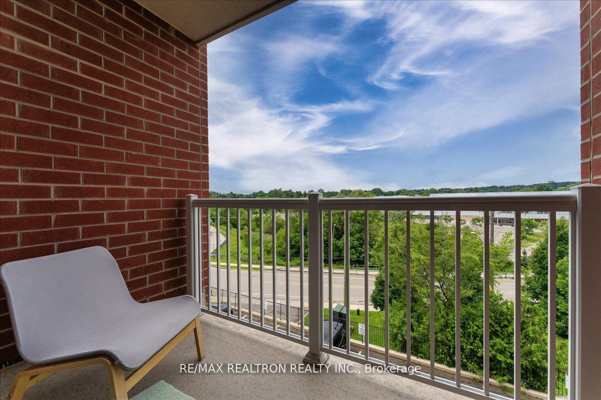 15450 Yonge Street 304 Property Photo 15