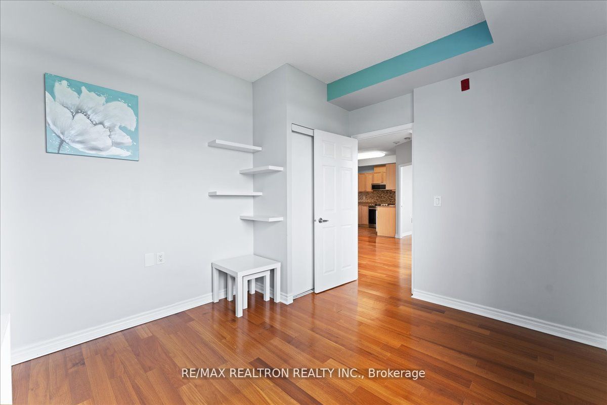 15450 Yonge Street 304 Property Photo 17