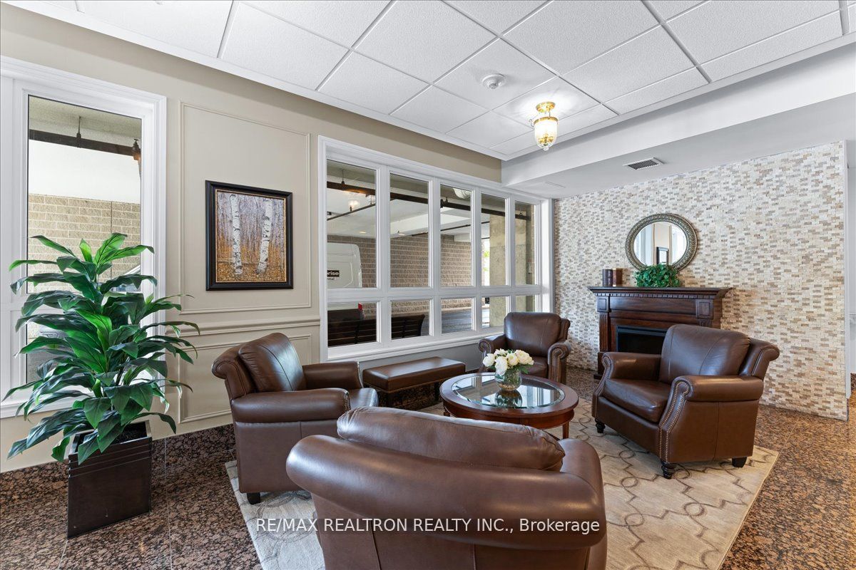 15450 Yonge Street 304 Property Photo 22