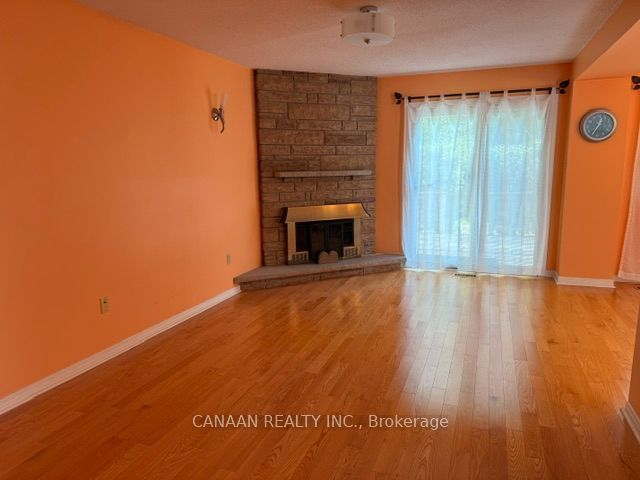 79 Graham Crescent Property Photo 7