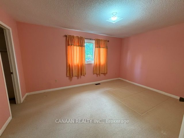 79 Graham Crescent Property Photo 12