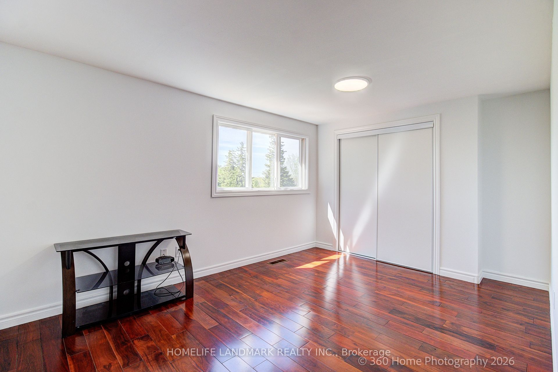 33 Kitsilano Crescent Property Photo 19