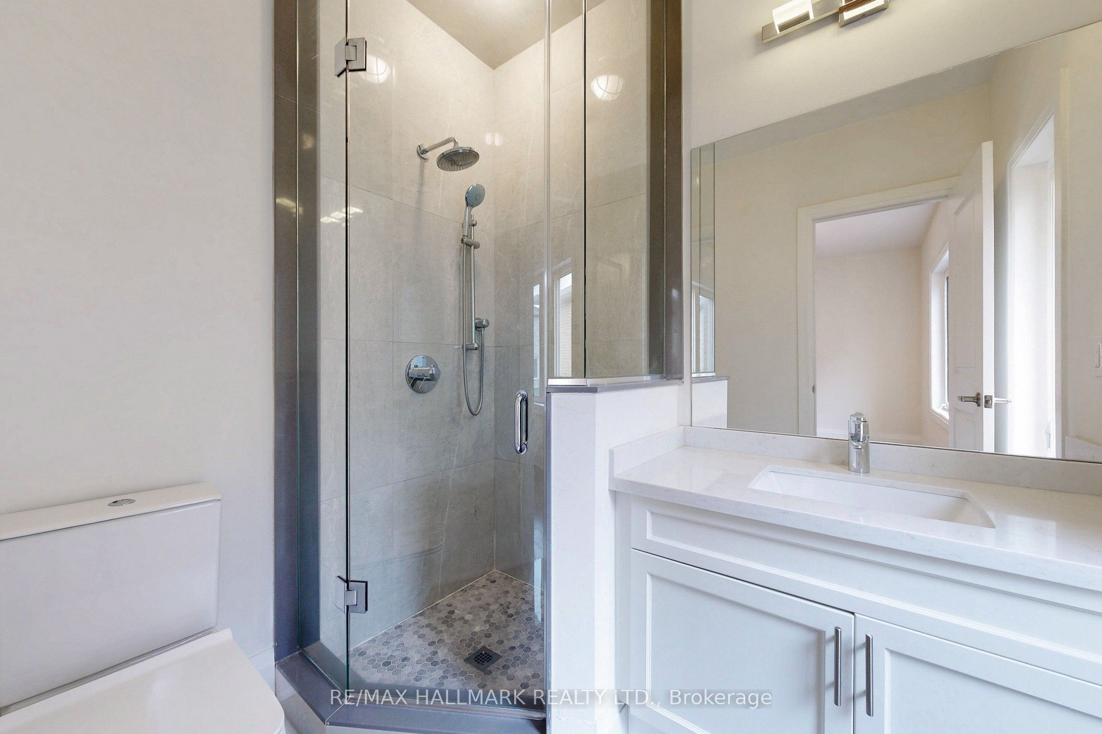 51a Puccini Drive Property Photo 36
