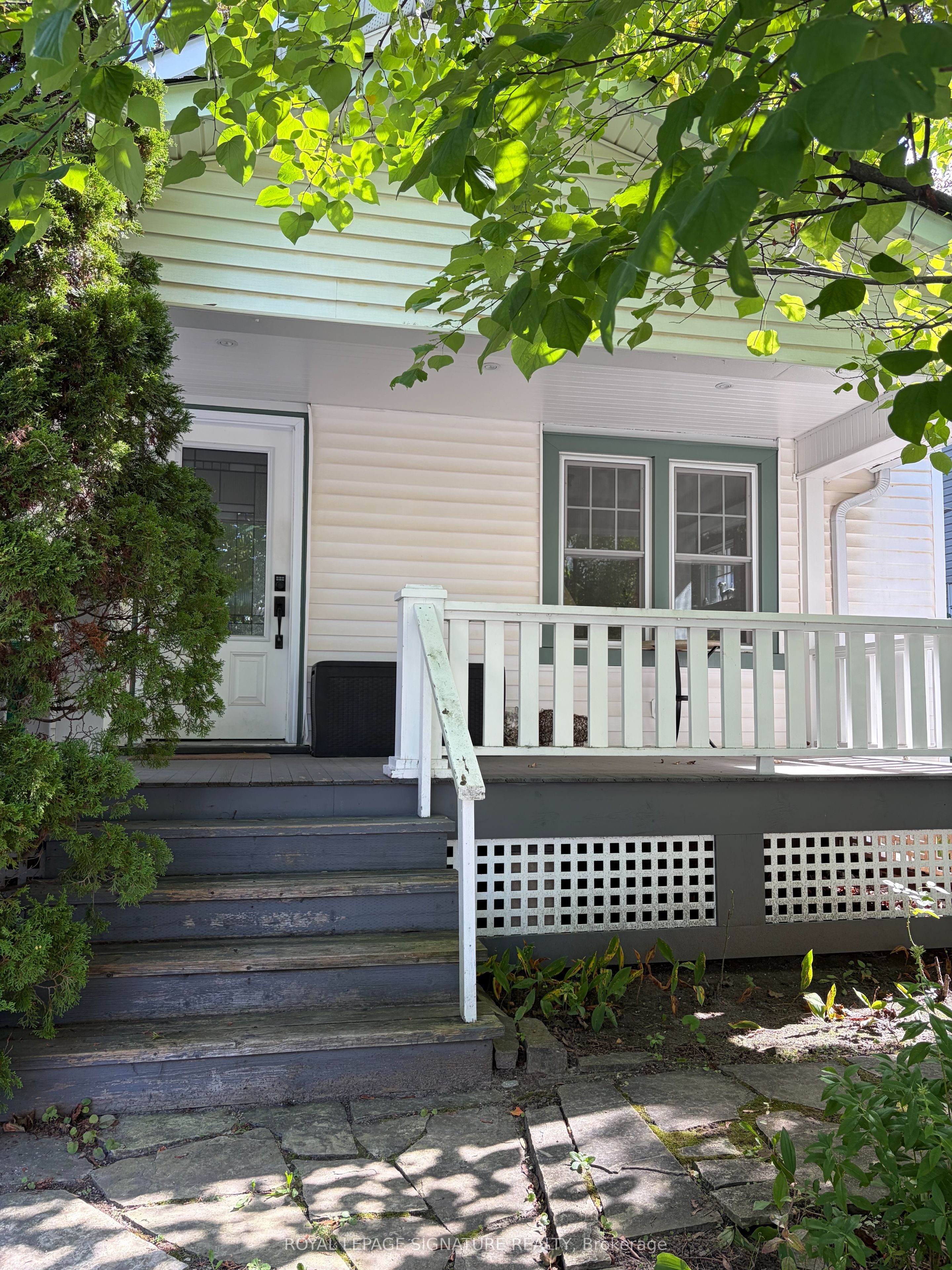 121 Wells Street Property Photo 2