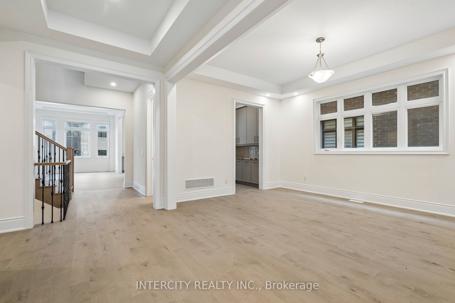 17 Garriock Hall Avenue Property Photo 7