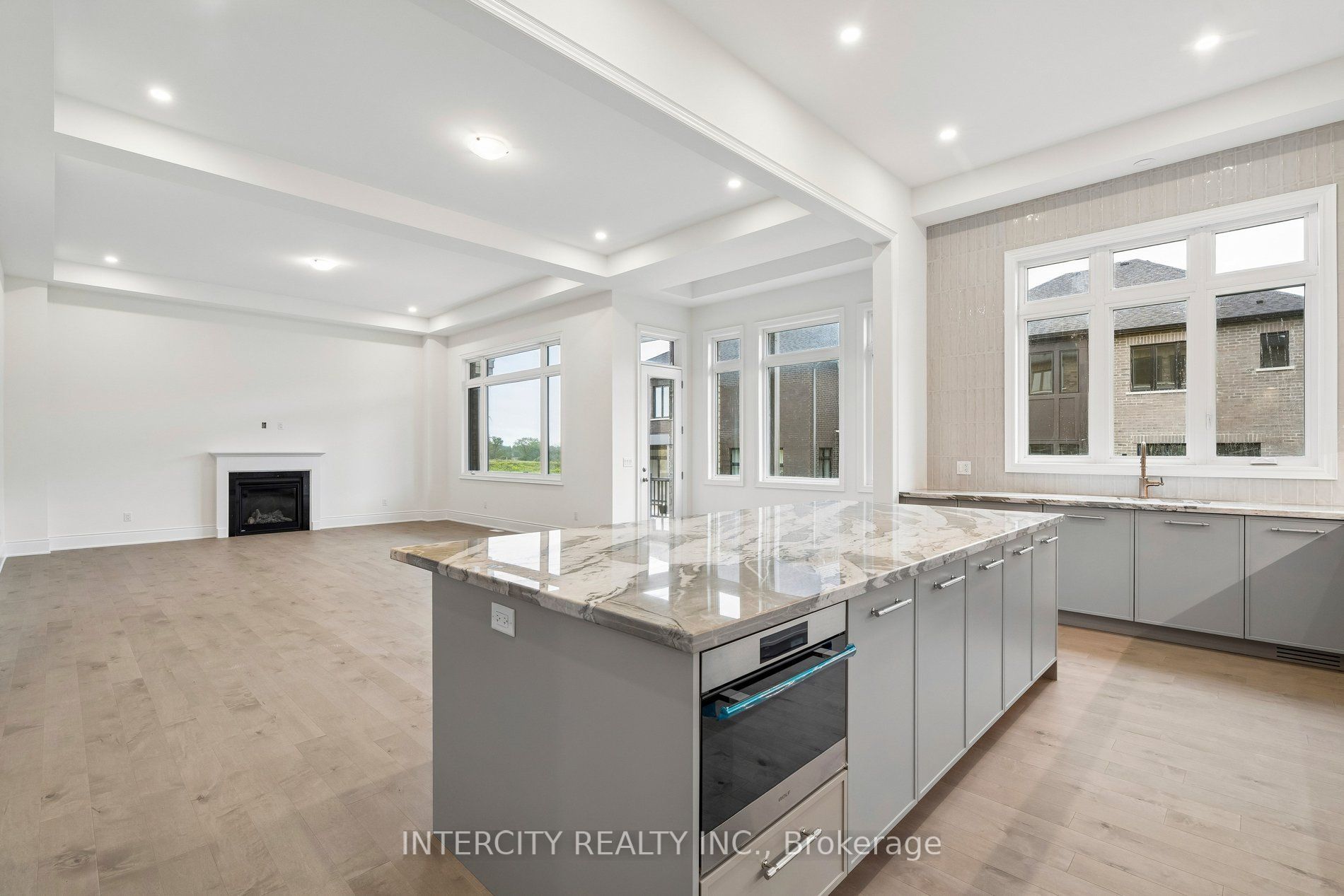 17 Garriock Hall Avenue Property Photo 17