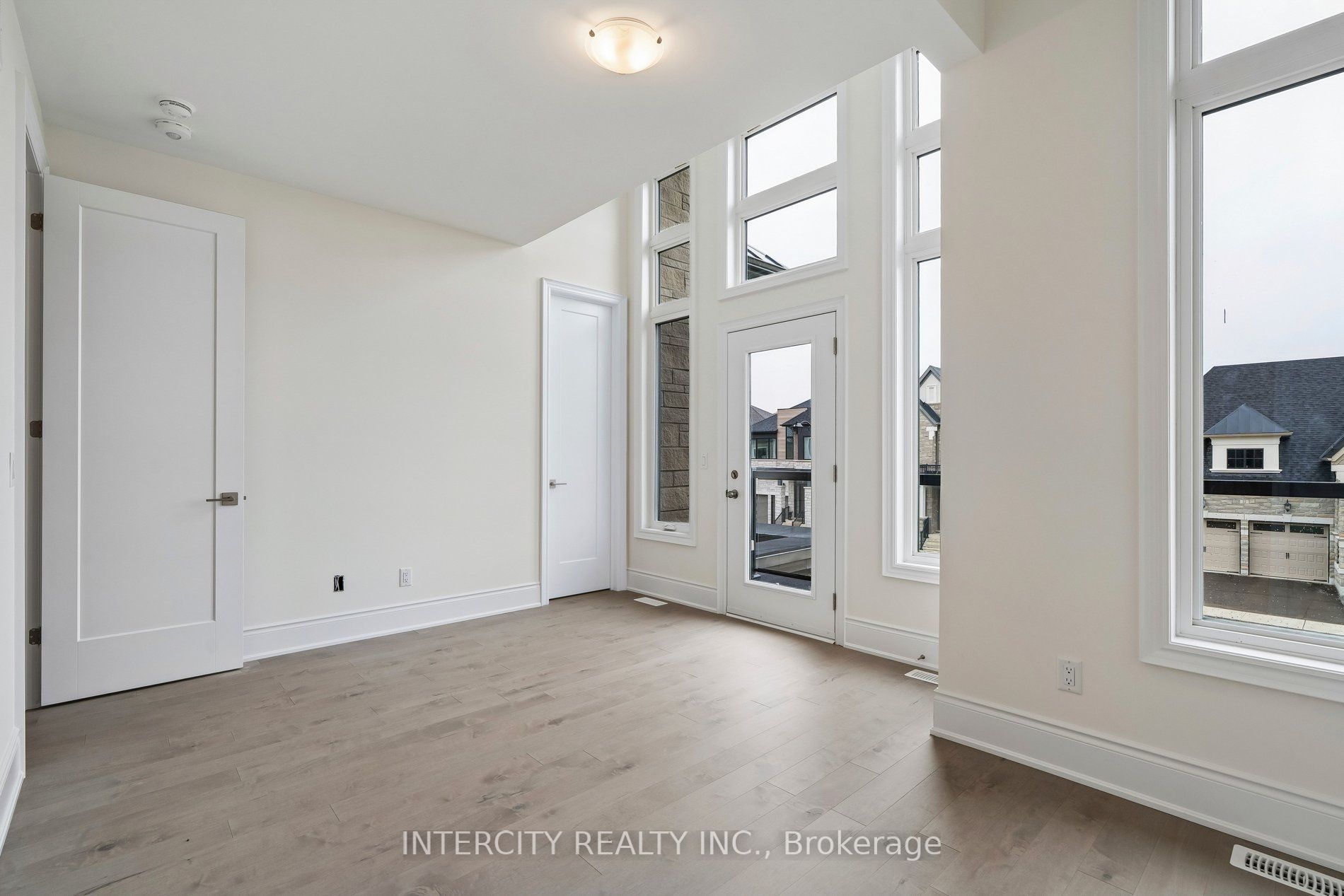 17 Garriock Hall Avenue Property Photo 24