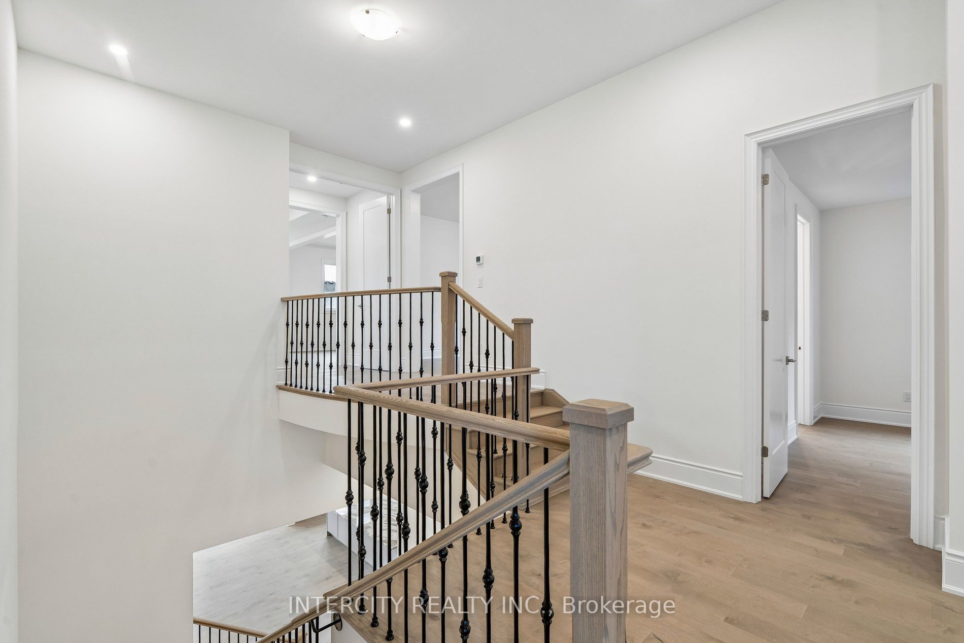 17 Garriock Hall Avenue Property Photo 28