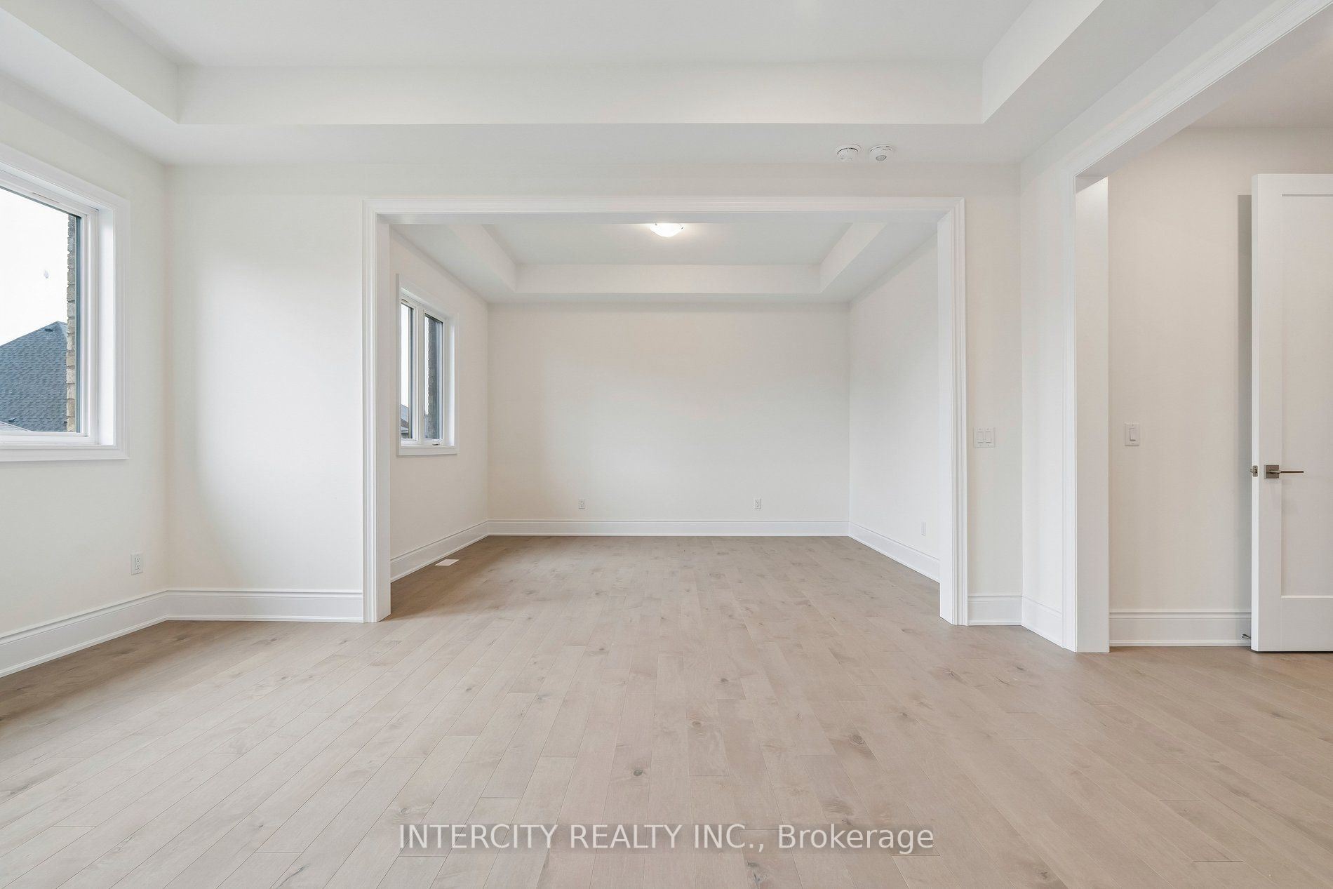 17 Garriock Hall Avenue Property Photo 33