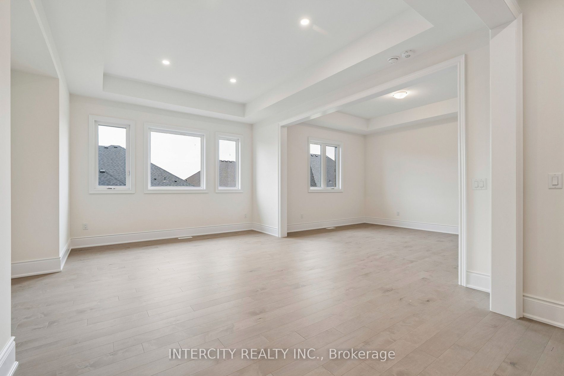 17 Garriock Hall Avenue Property Photo 34
