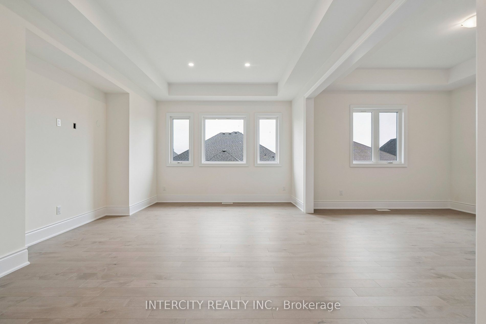 17 Garriock Hall Avenue Property Photo 35