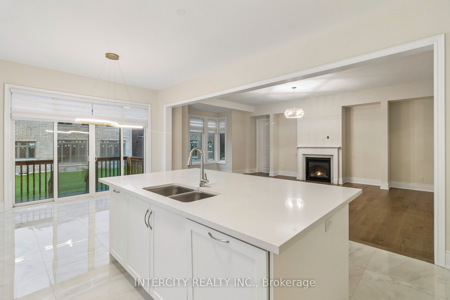 15 Garriock Hall Avenue Property Photo 22