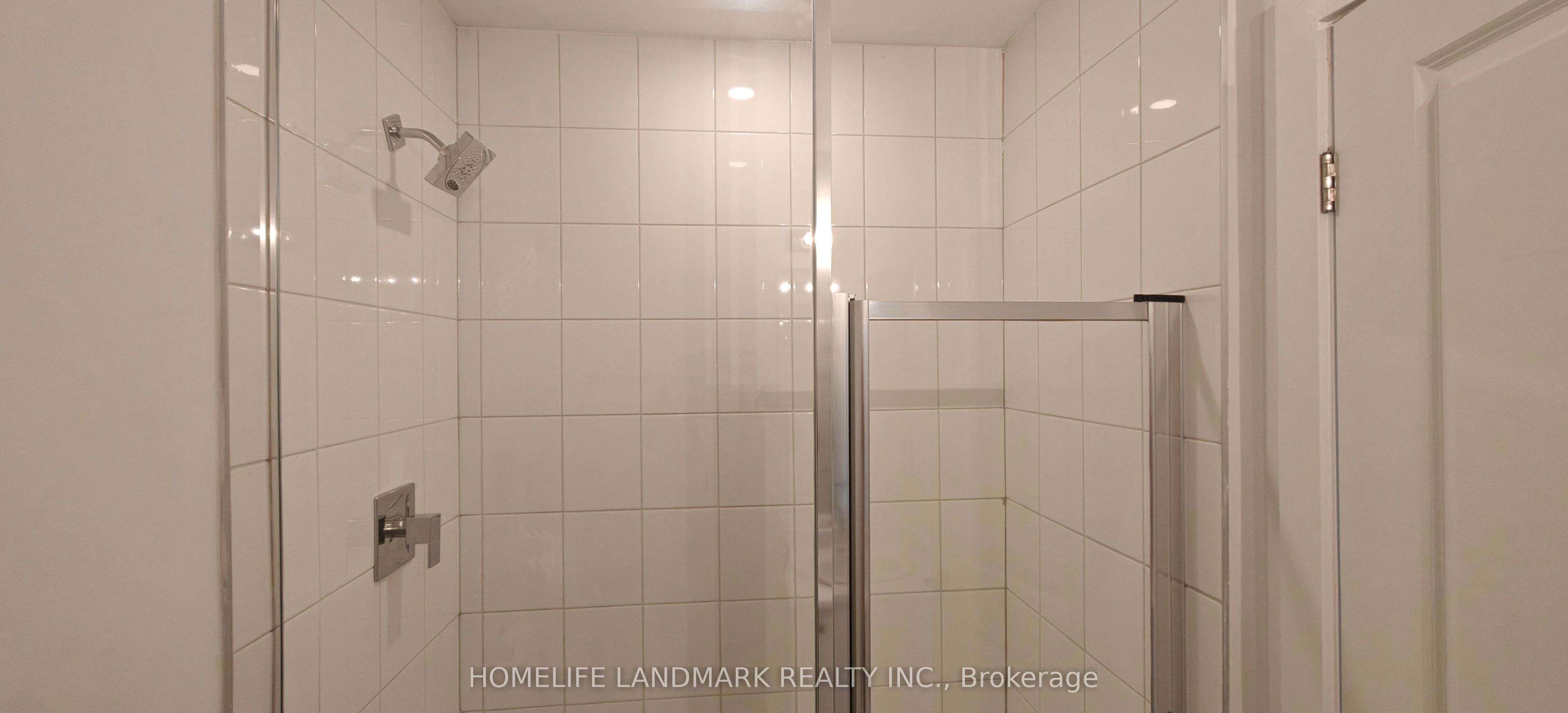 5494 Main Street Property Photo 6
