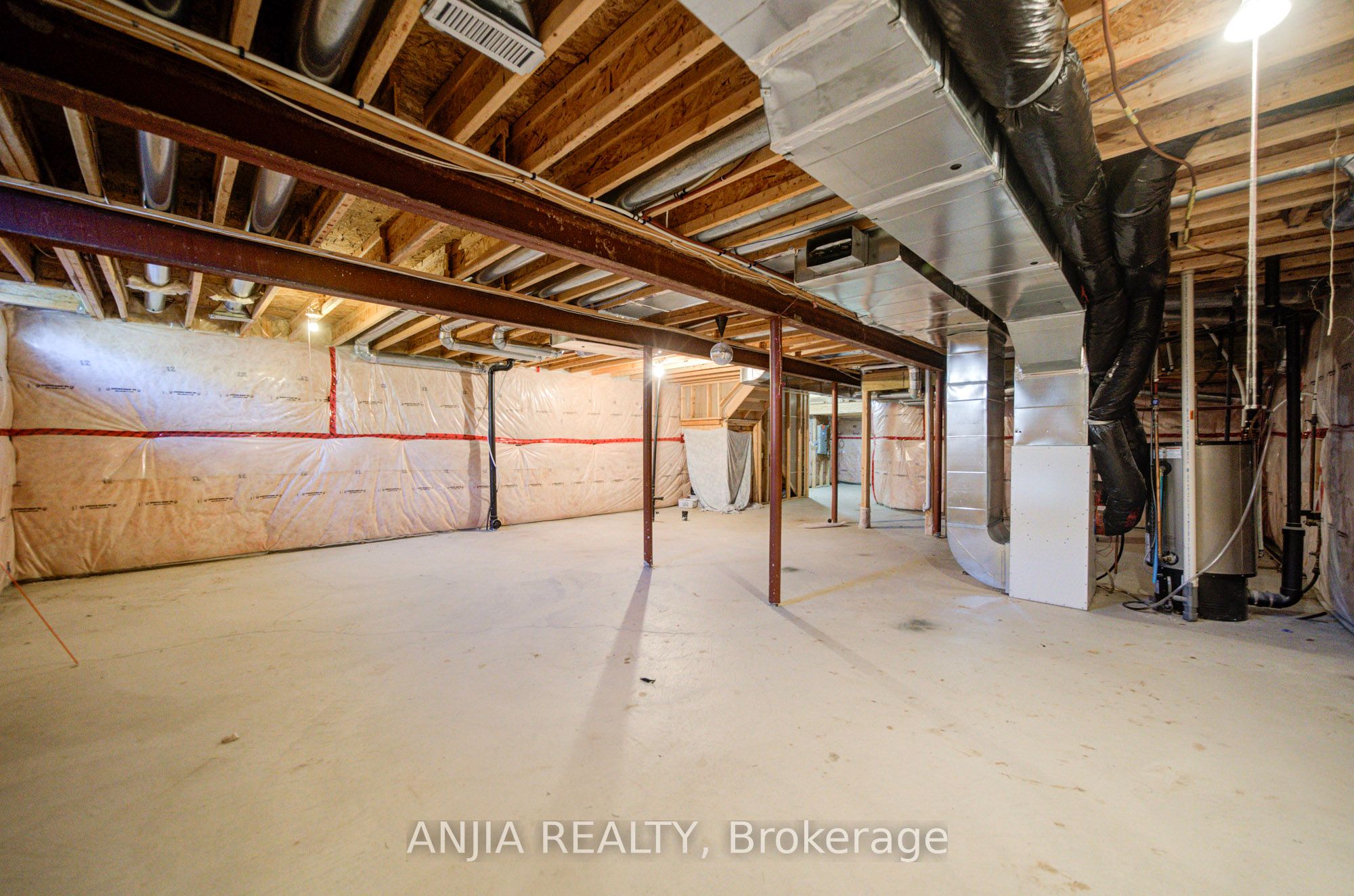 68 Old Field Crescent Property Photo 48