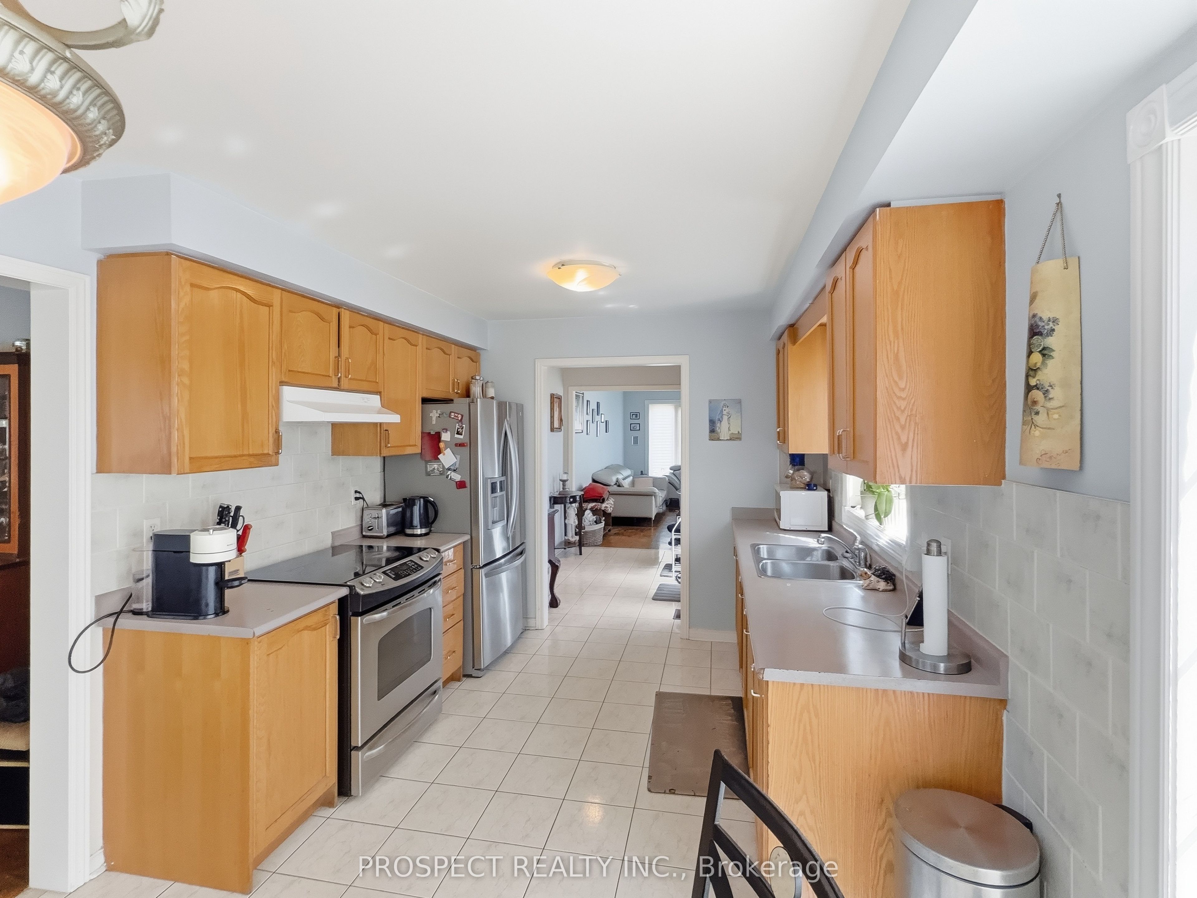 79 Louana Crescent Property Photo 3
